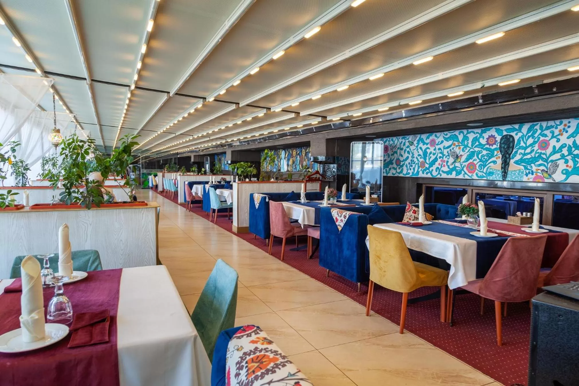 Restaurant/Places to Eat in Sahid Zarafshon