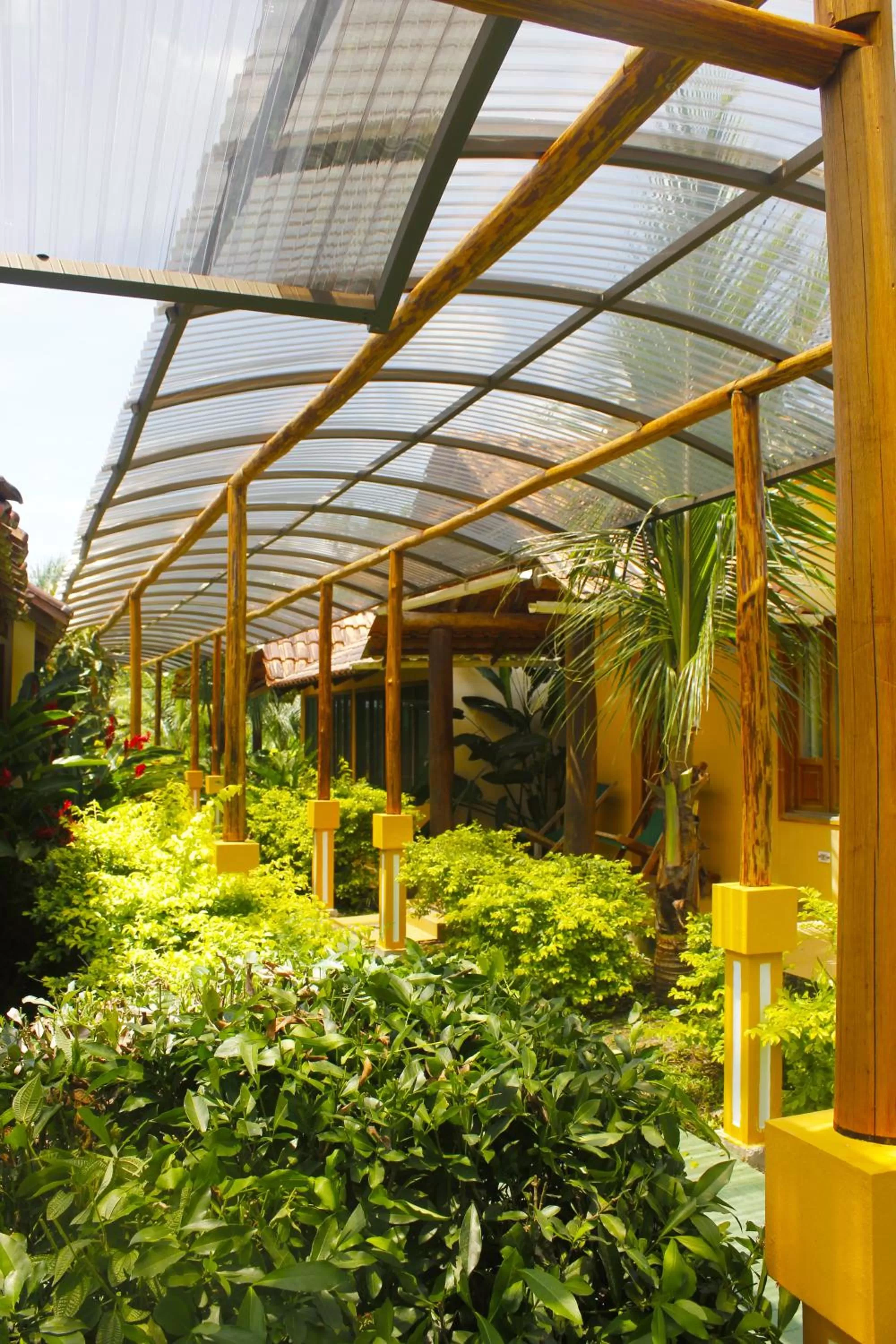 Day, Property Building in Cabañas Yakuruna