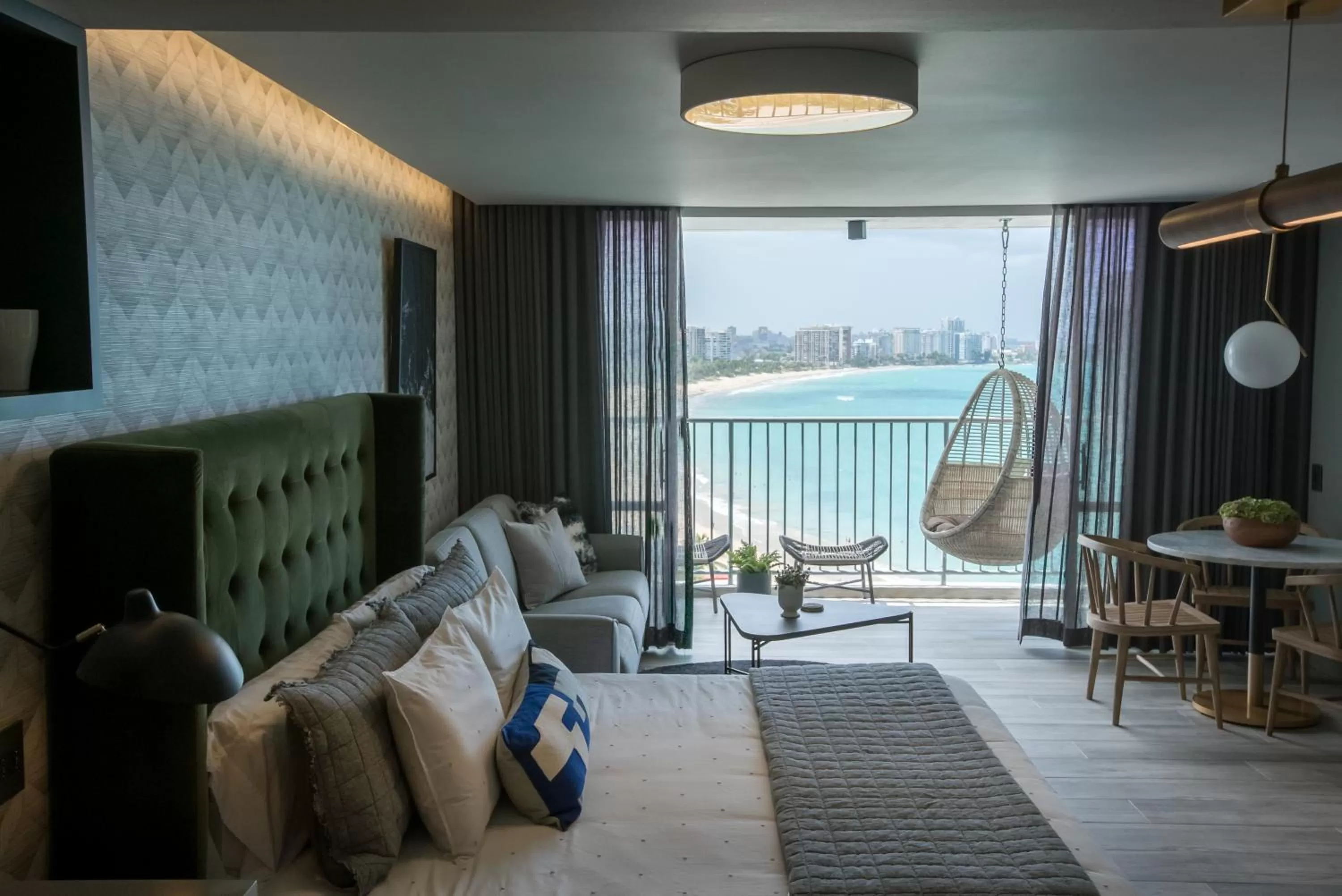 Living room in OCEAN VIEW DELUXE SUITE: PVT. BEACH & POOL