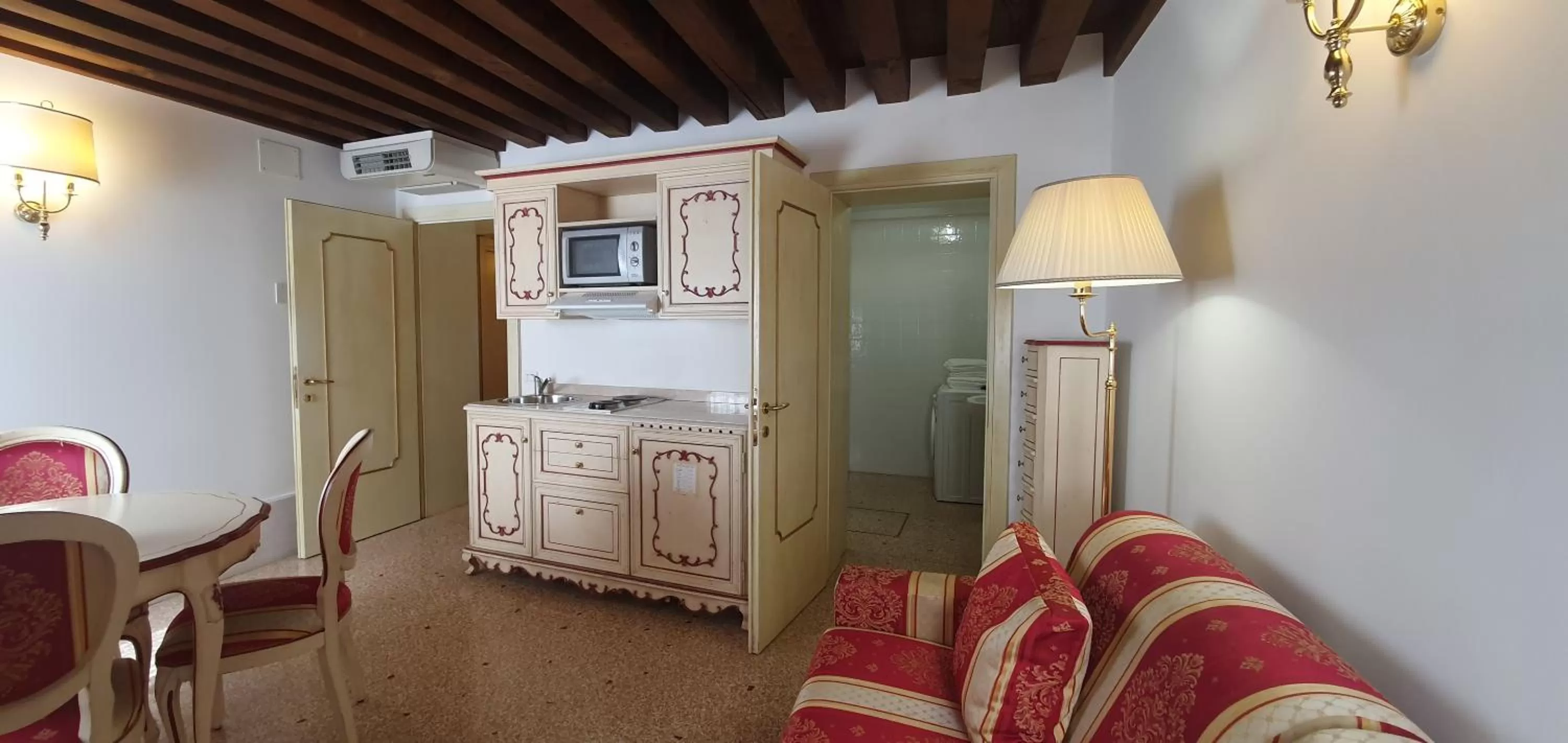 Kitchen or kitchenette in Locanda Ca' del Brocchi