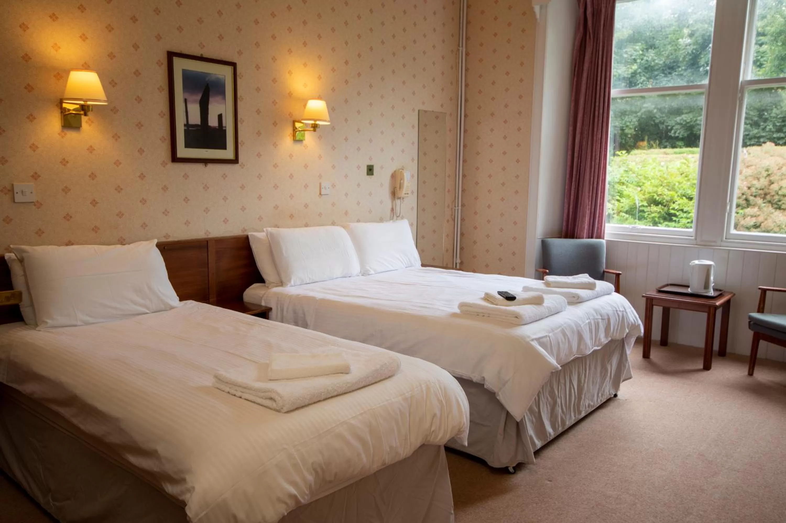 Bed in The Stromness Hotel