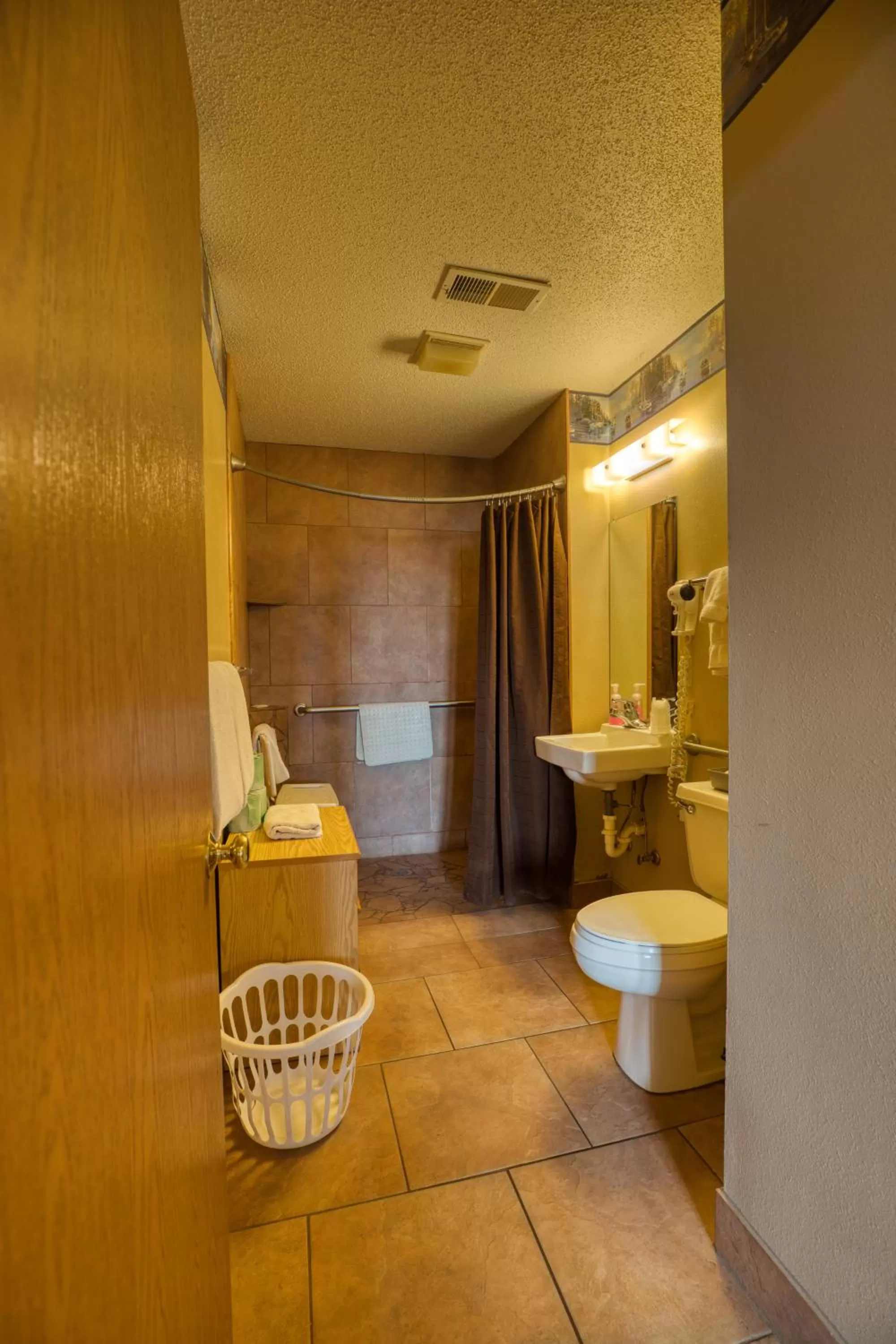 Lewis & Clark Resort