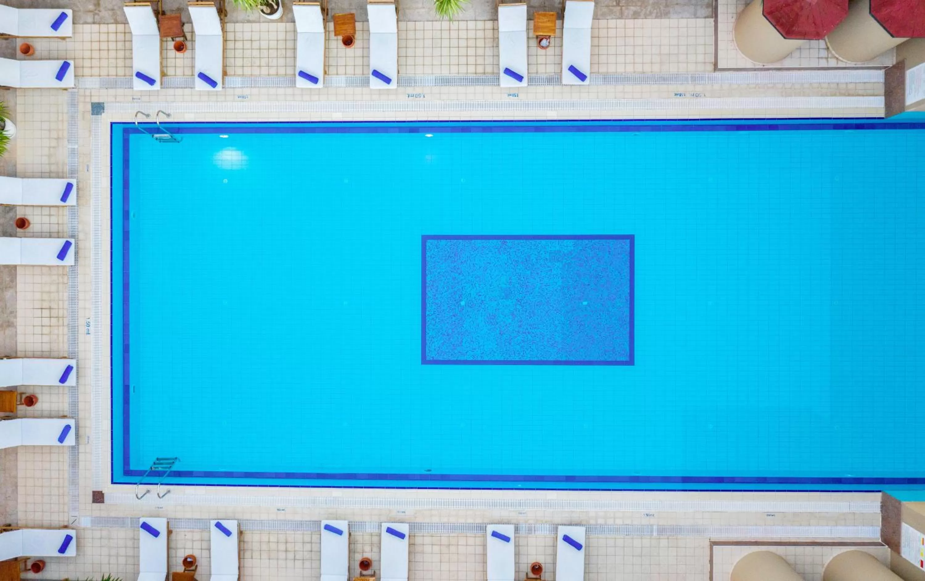 Swimming pool in Asteria Family Resort Belek