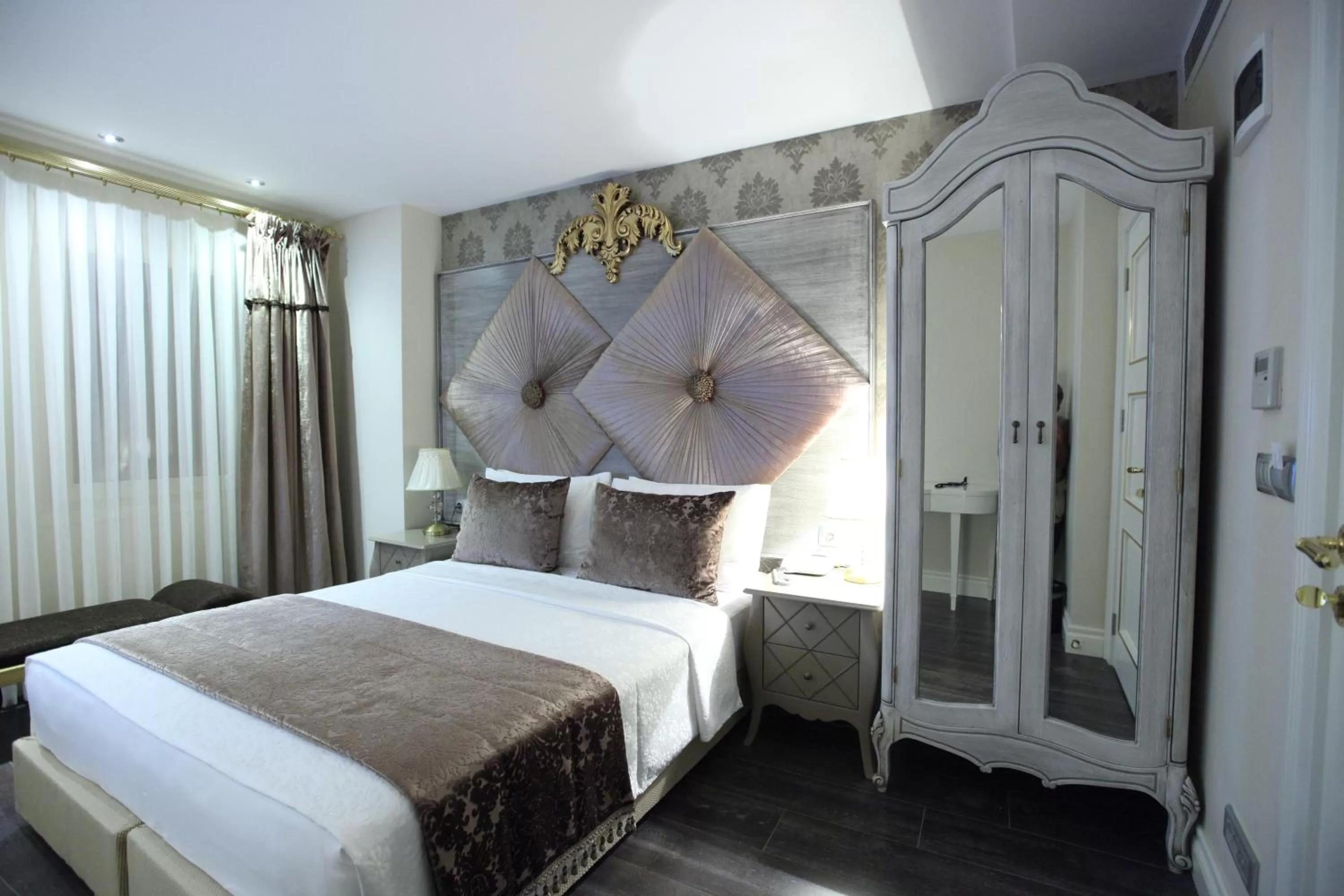 Photo of the whole room, Bed in Katelya Hotel