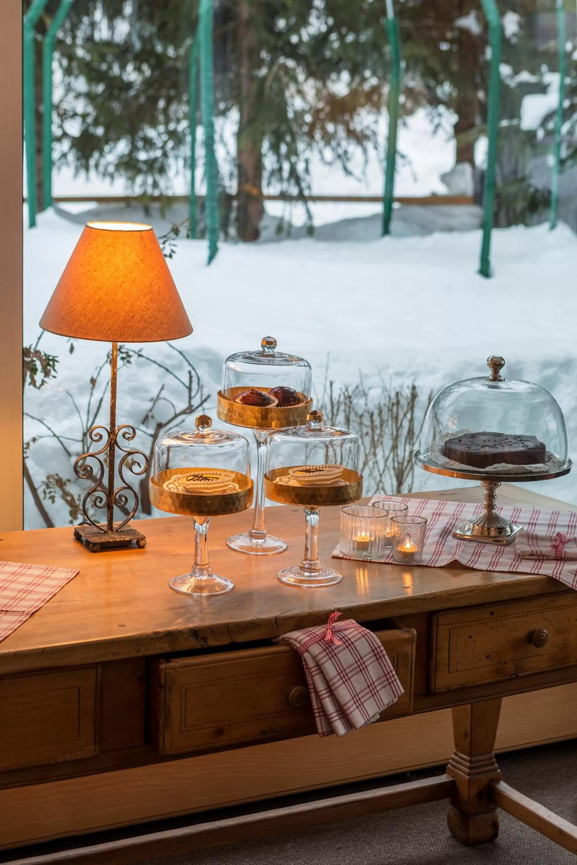 Restaurant/places to eat in Hotel Europa Suites St Moritz