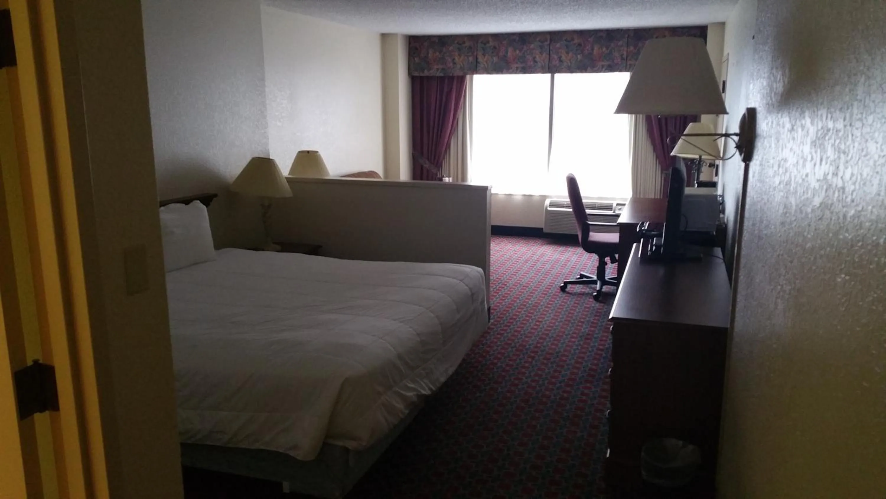 Other, Bed in Imperial Swan Hotel and Suites Lakeland