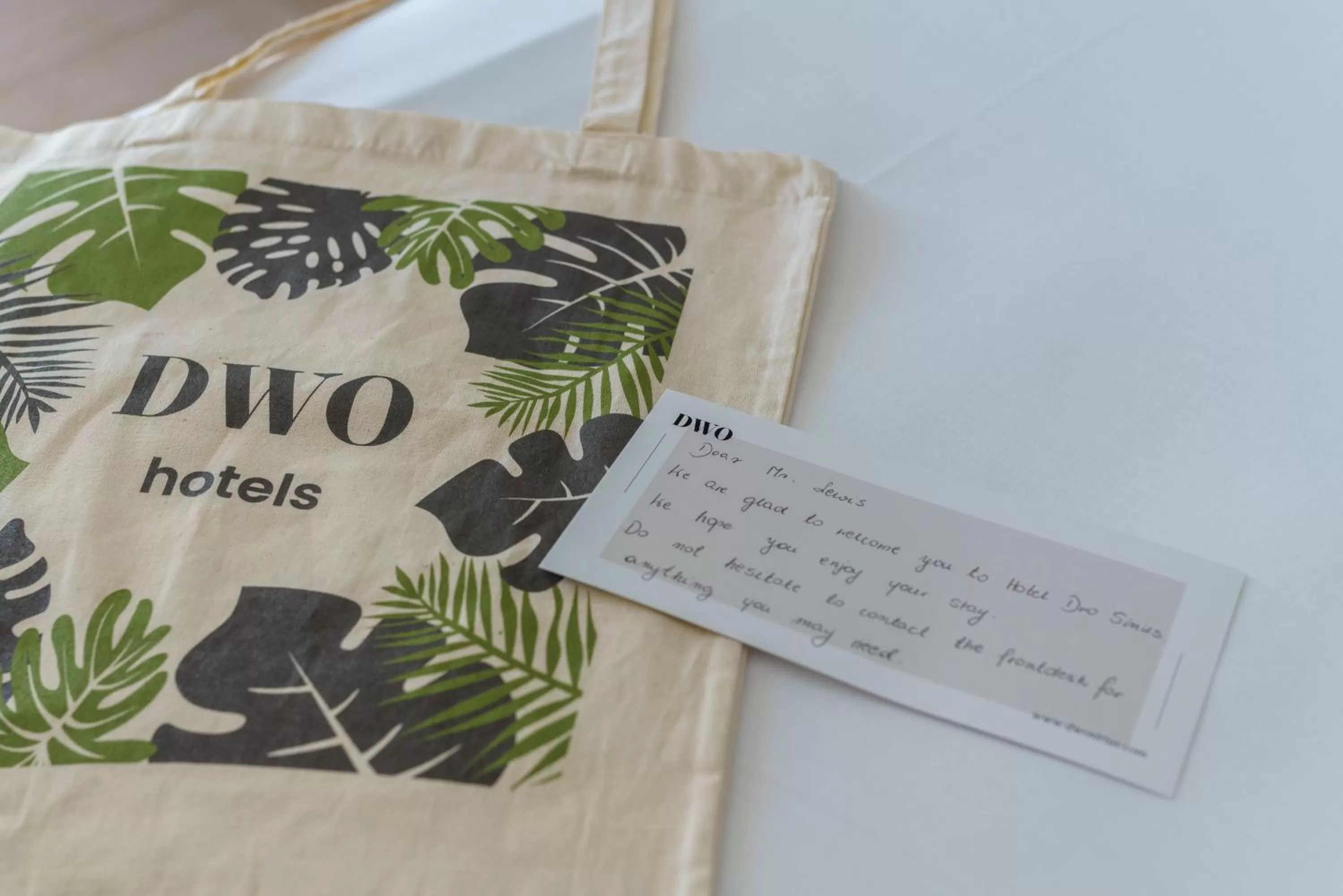 Logo/Certificate/Sign in DWO Sirius