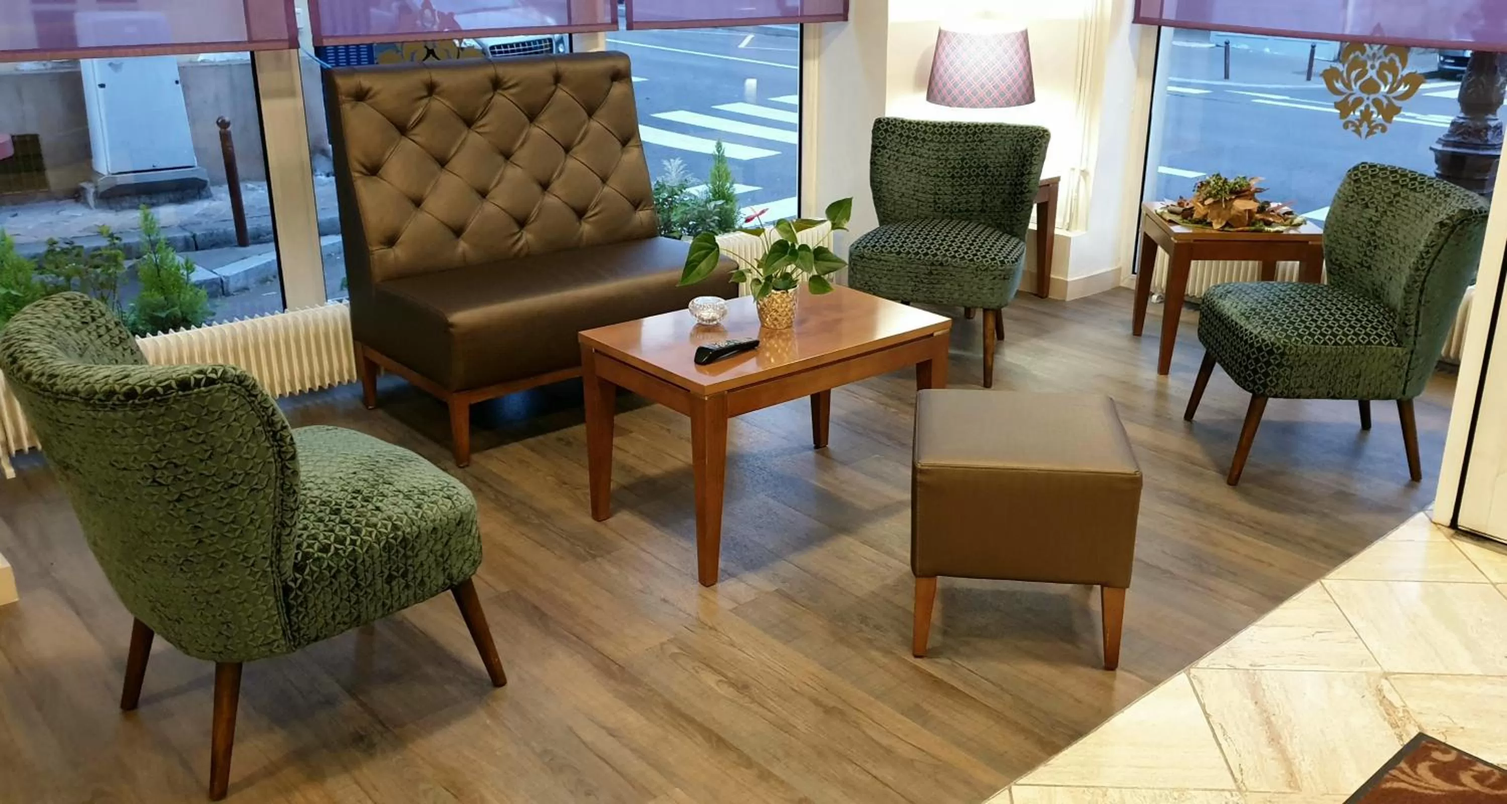 Lobby or reception in Royal Hotel Versailles