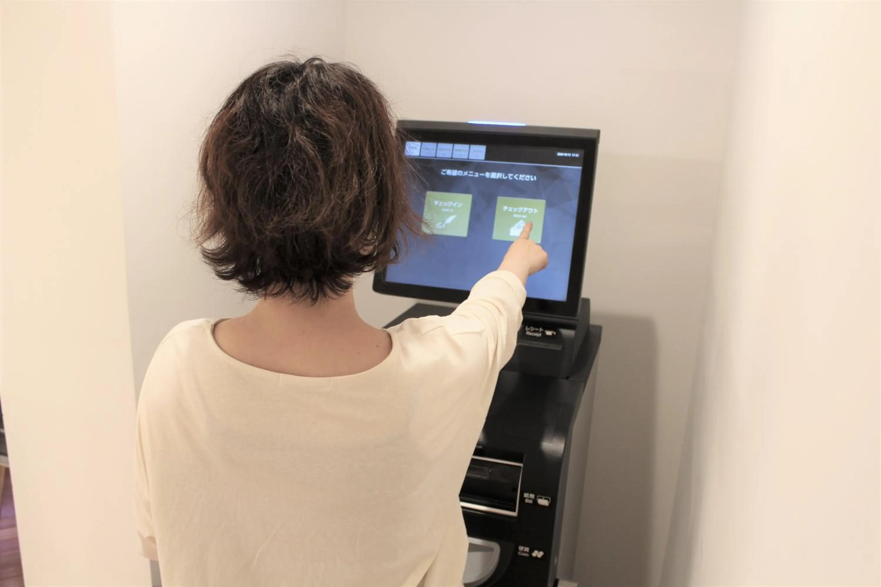 Lobby or reception in plat hostel keikyu haneda home