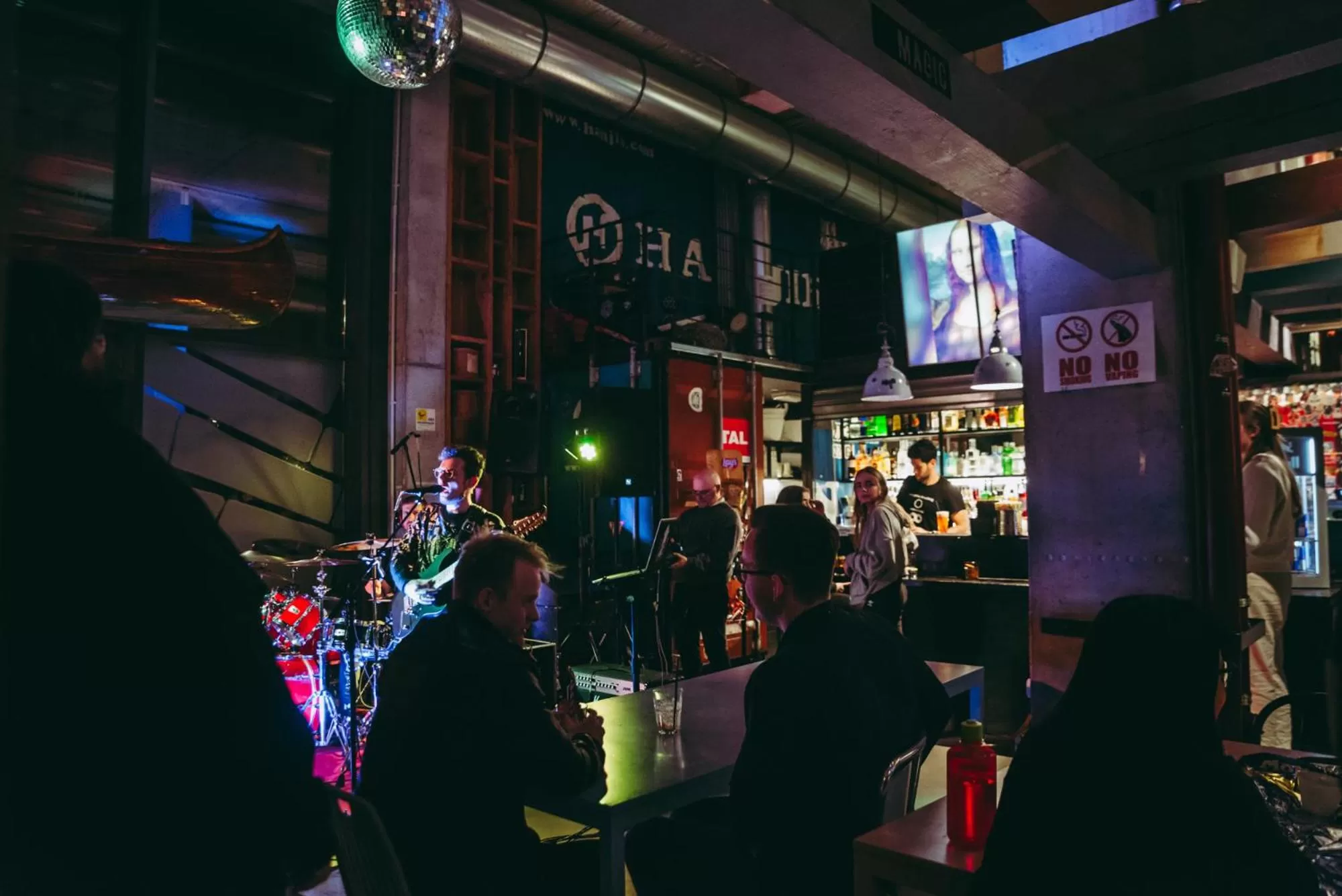 People in Anda Venice Hostel