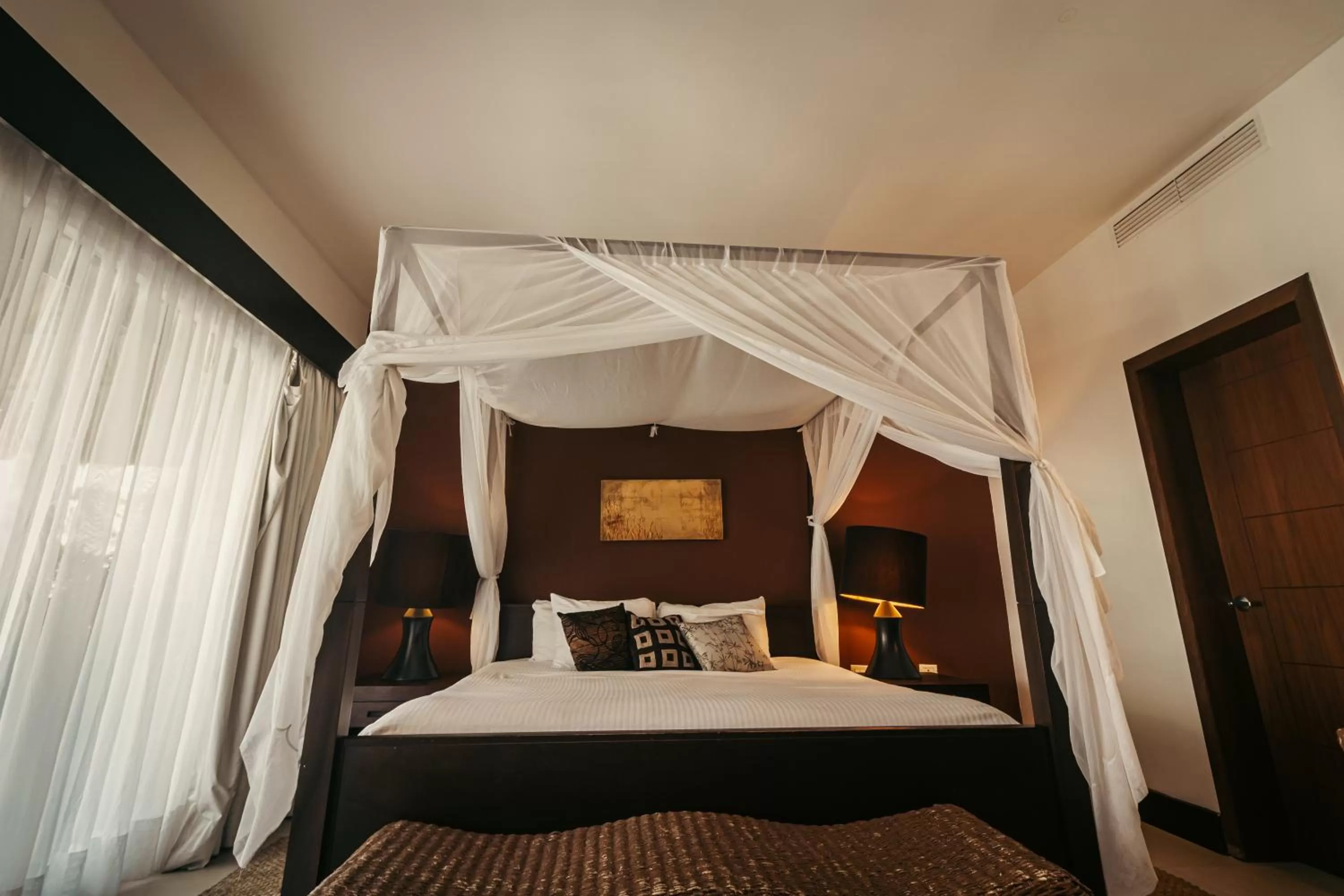 Bed in Aldea Thai
