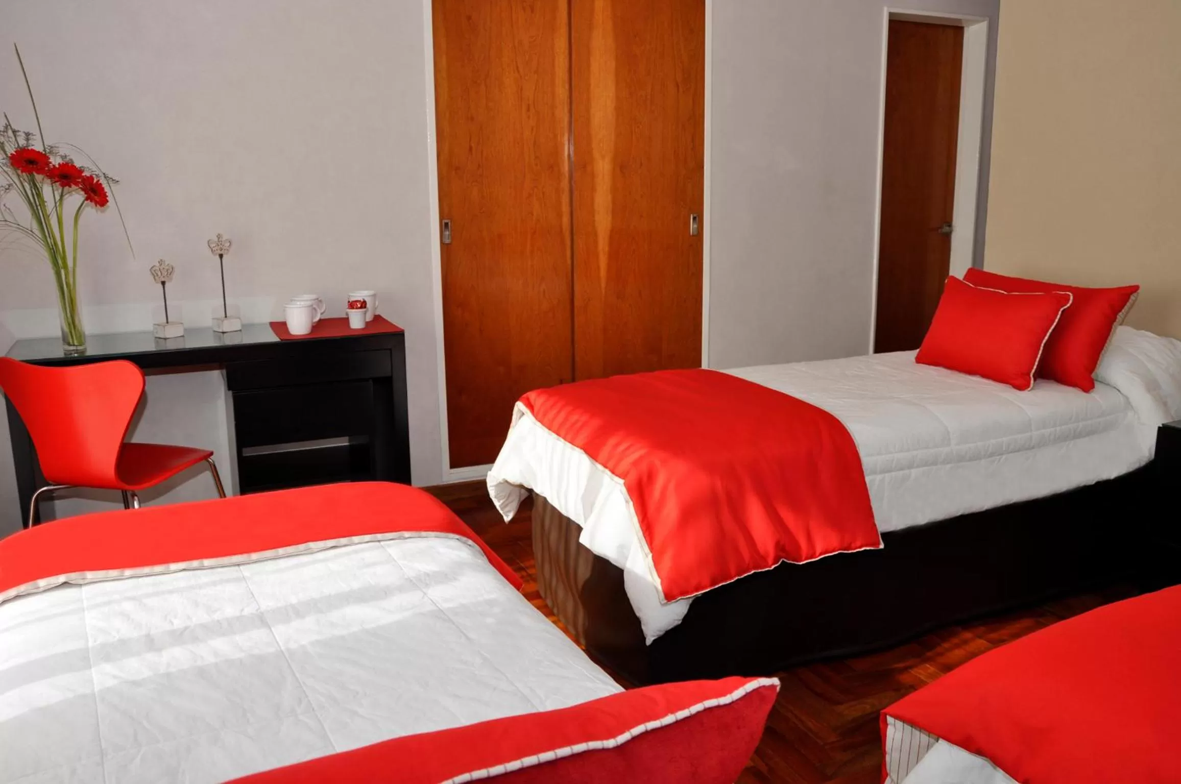 Photo of the whole room, Bed in Petit Recoleta Suites