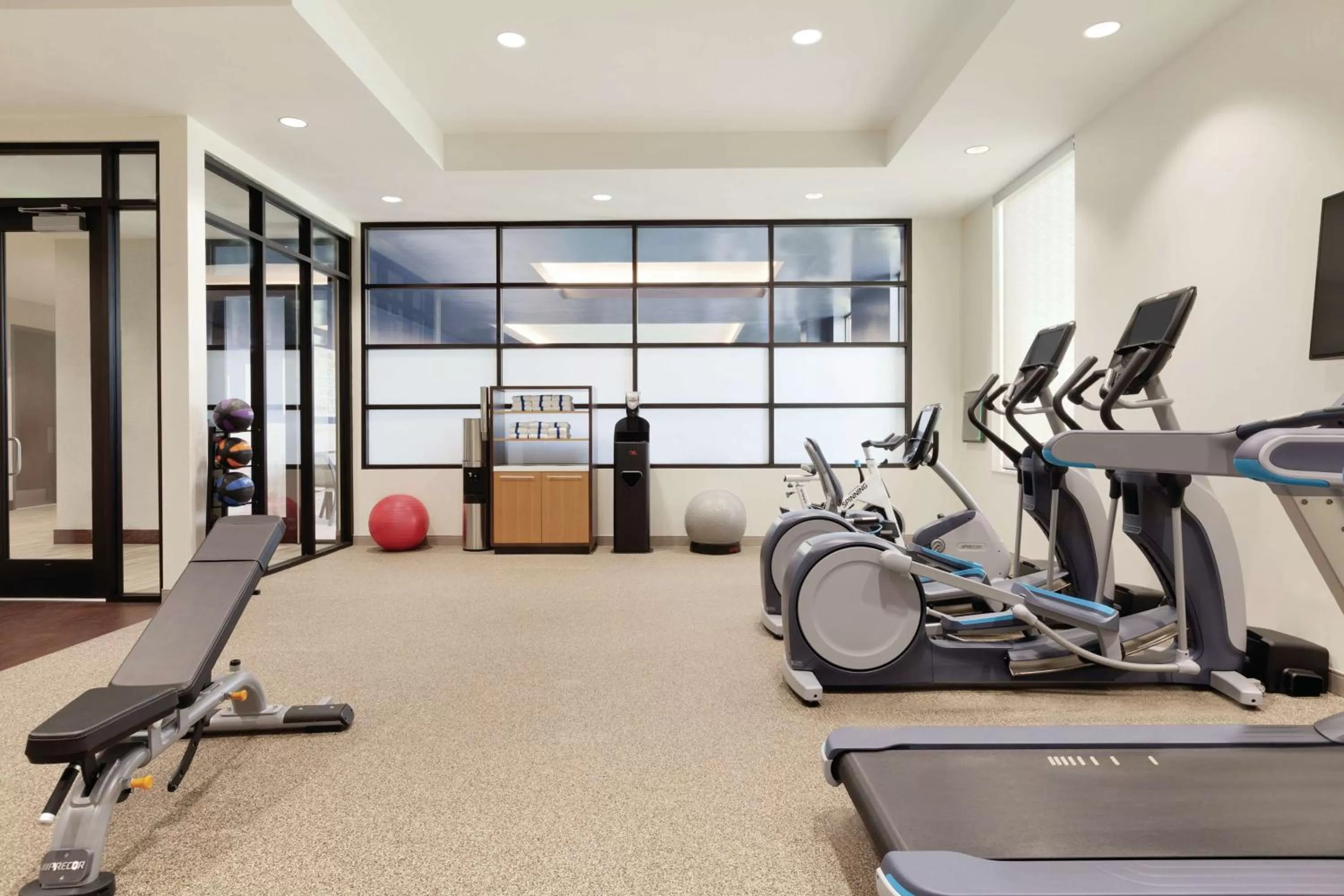 Fitness centre/facilities in Embassy Suites By Hilton South Jordan Salt Lake City