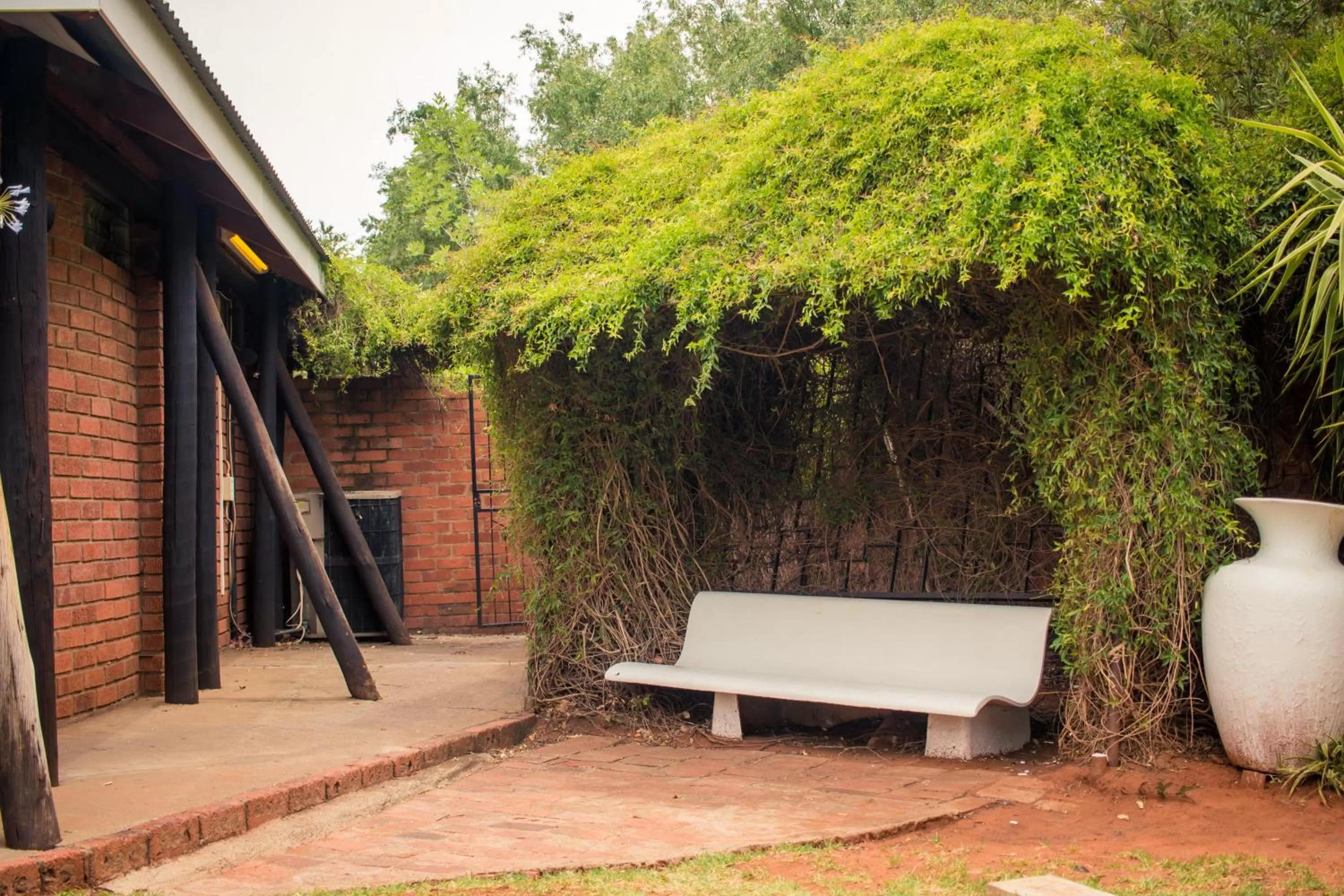 Property building in Horseshoe Inn and Conference Center