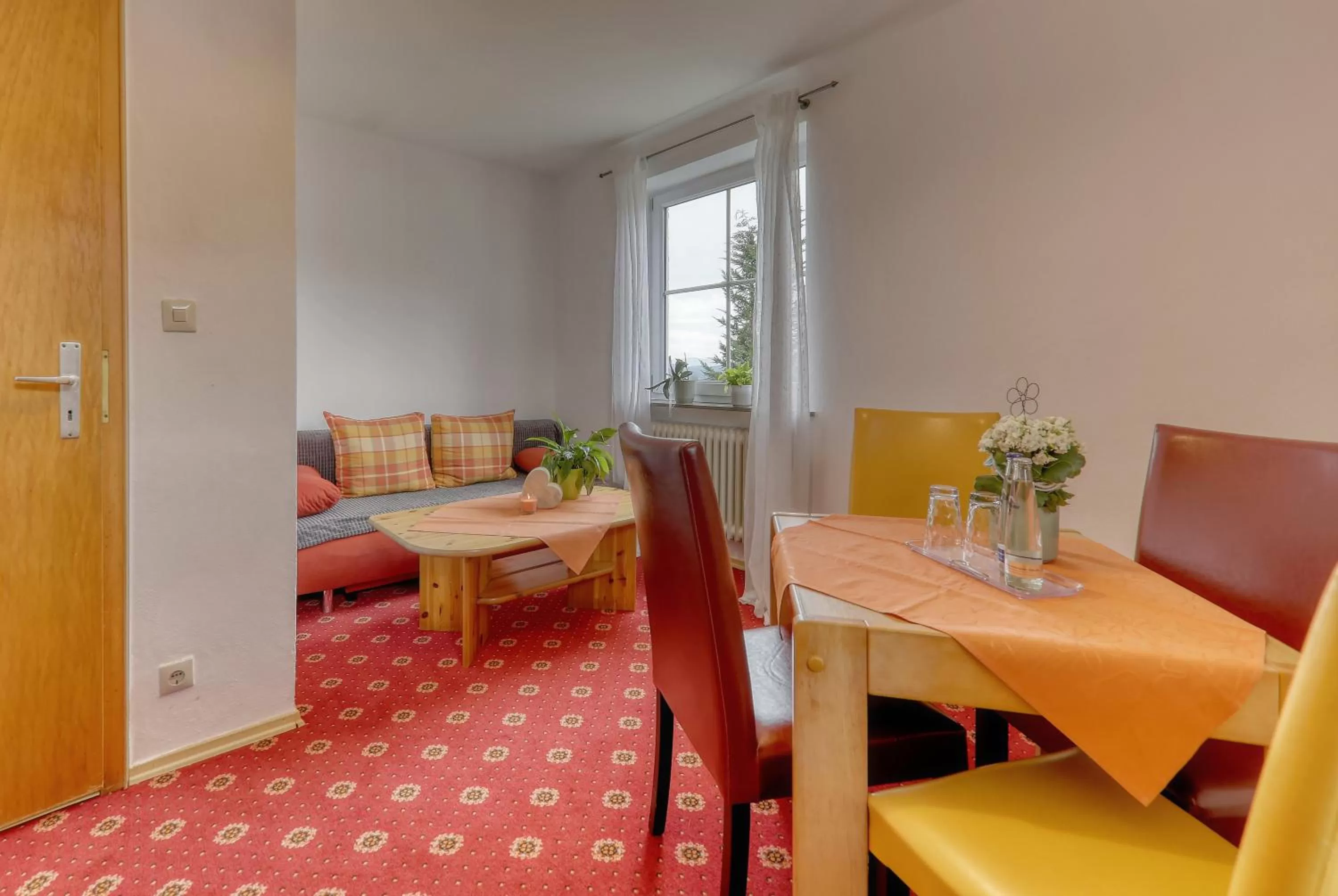 Living room, Dining Area in Hotel "Haus am Berg"