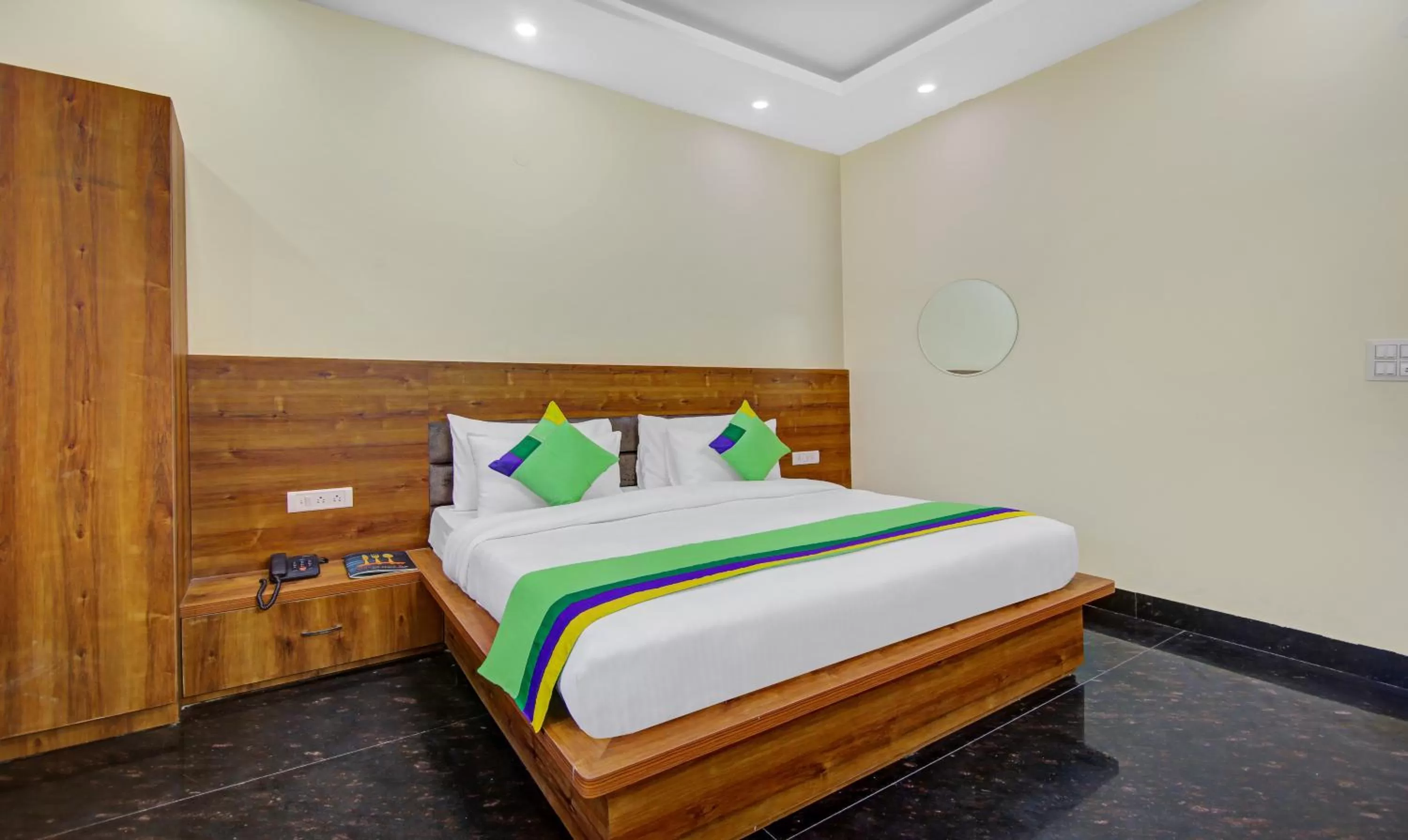 Bed in Treebo The Eden Roc