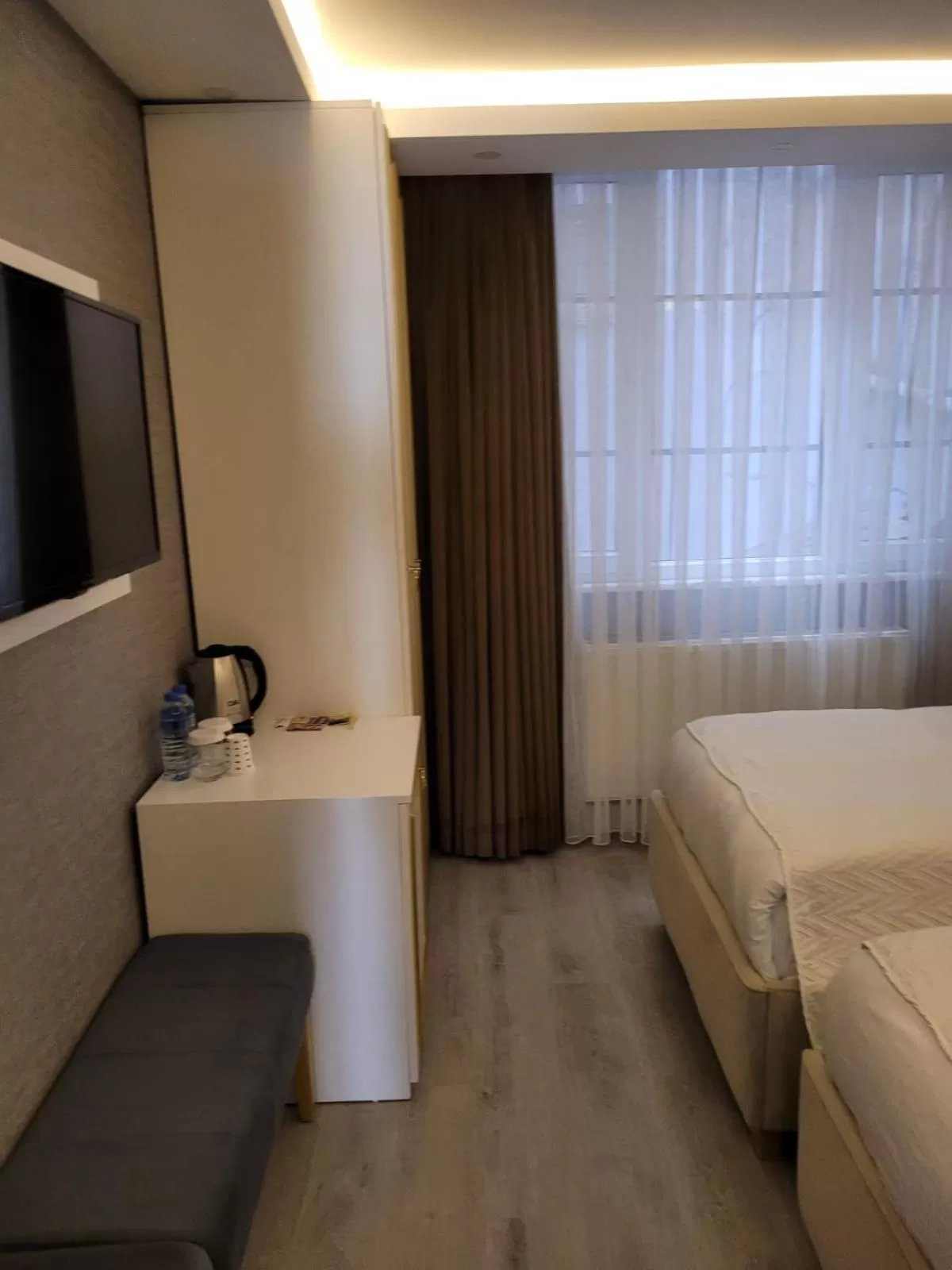 TV and multimedia, Bed in Mr BEYAZ HOTEL