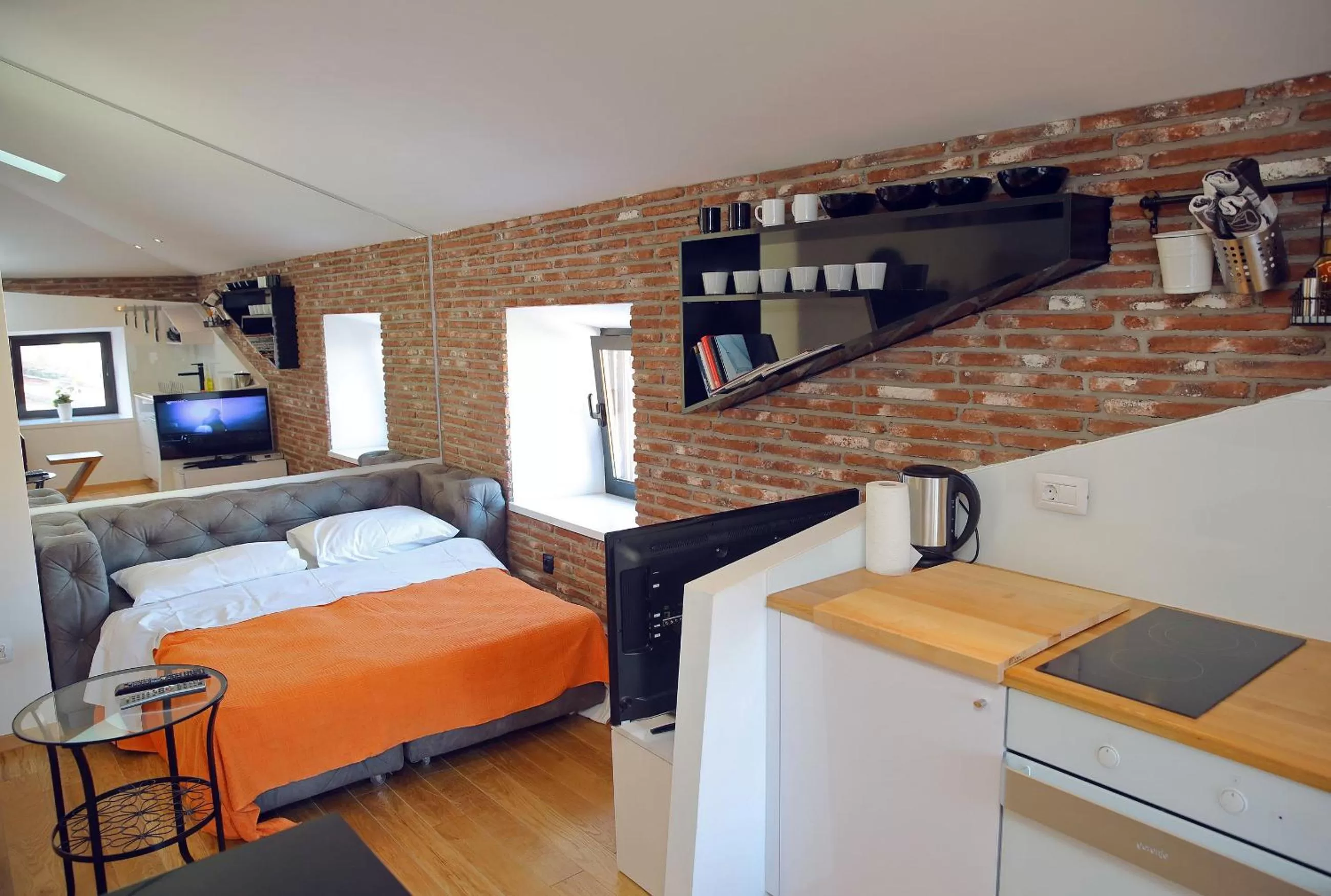 Bed in Central Apartments Integrated Hotel