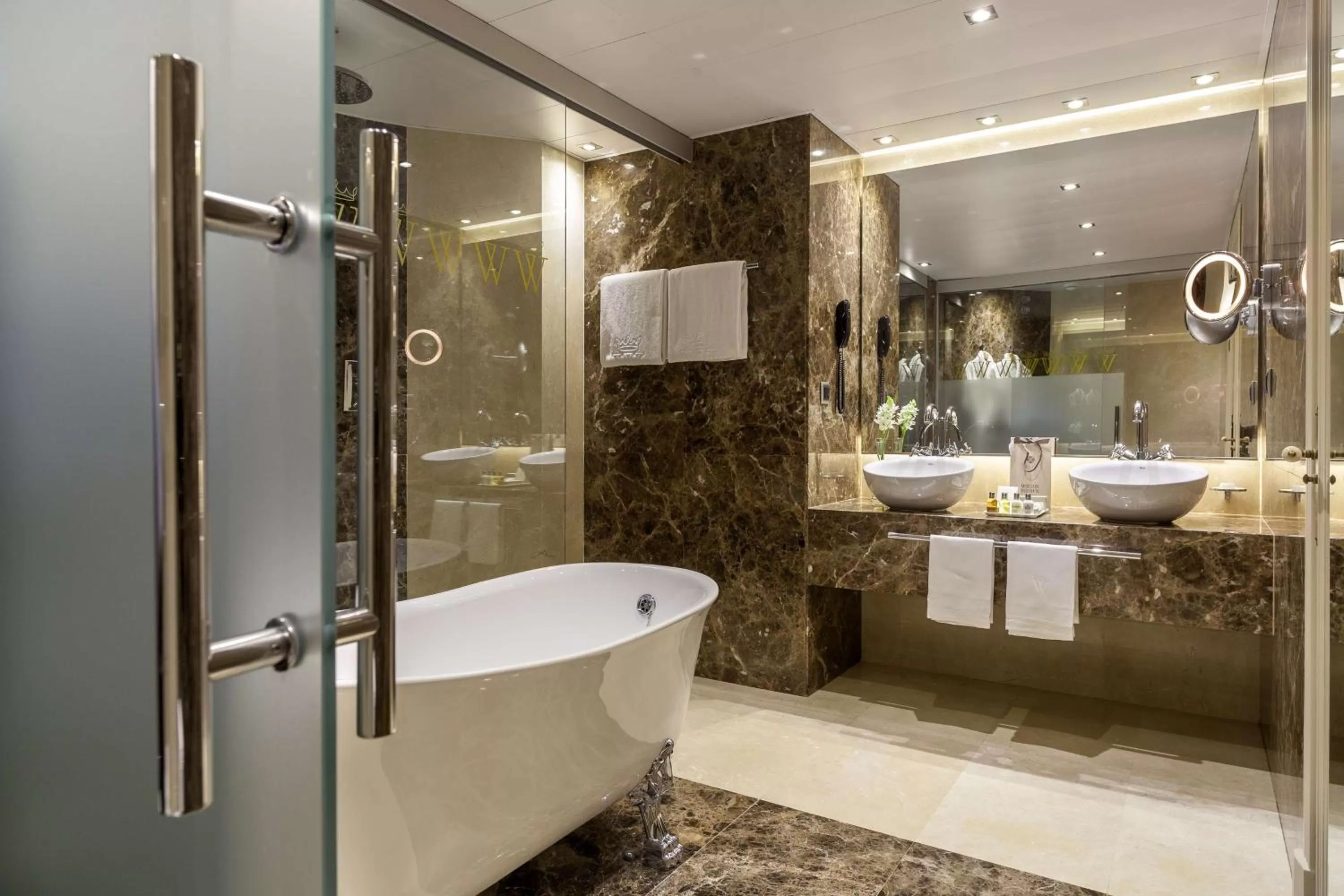 Bathroom in Wellington Hotel & Spa Madrid