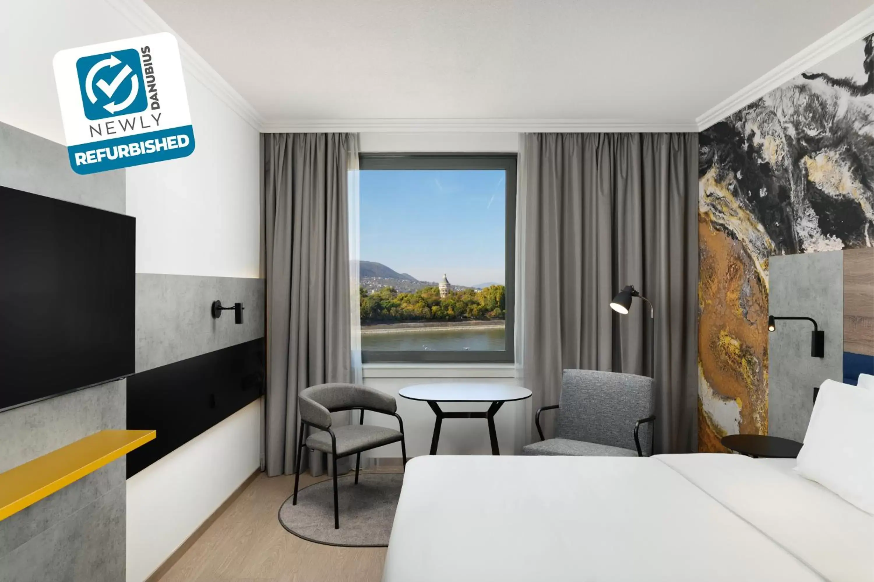 Premium Double Room with River view ( newly refurbished ) in Danubius Hotel Helia Premium Double Room with River view ( newly refurbished ) in Danubius Hotel Helia