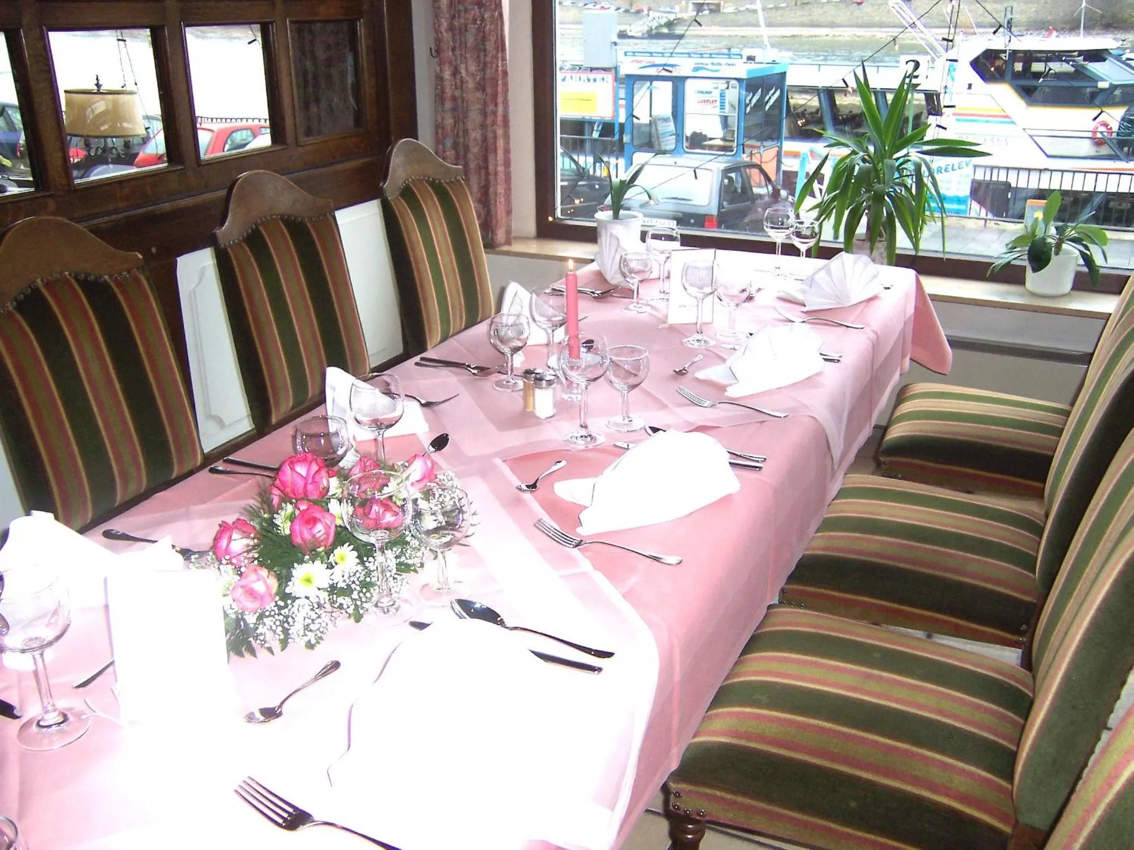 Restaurant/places to eat in Hotel Rheinlust