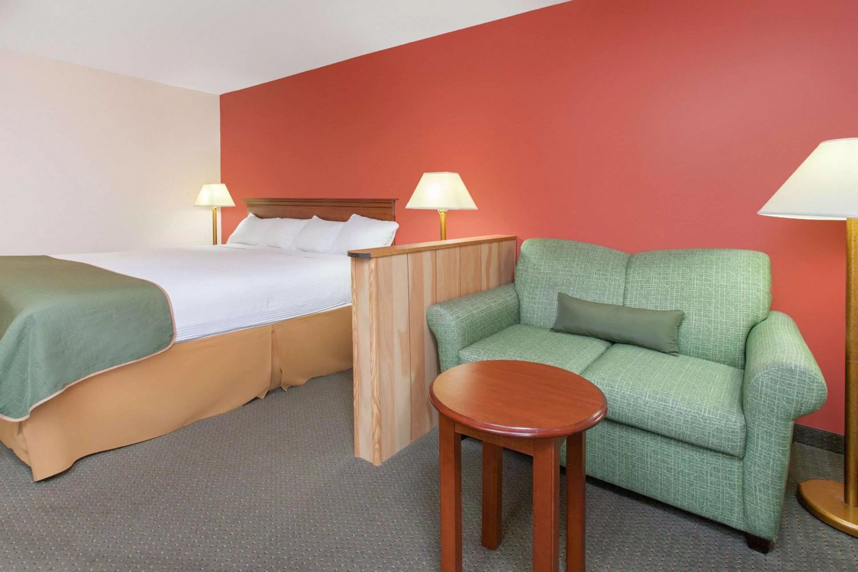 King Studio Suite - Non-Smoking in Days Inn & Suites by Wyndham Mt Pleasant