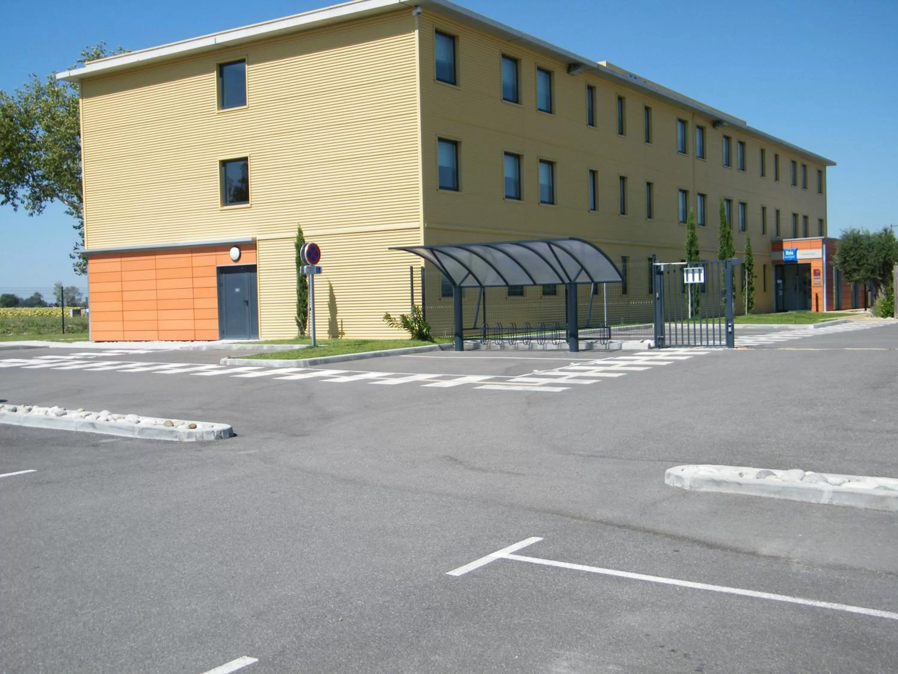 Property building in ibis budget Castelnaudary - A61