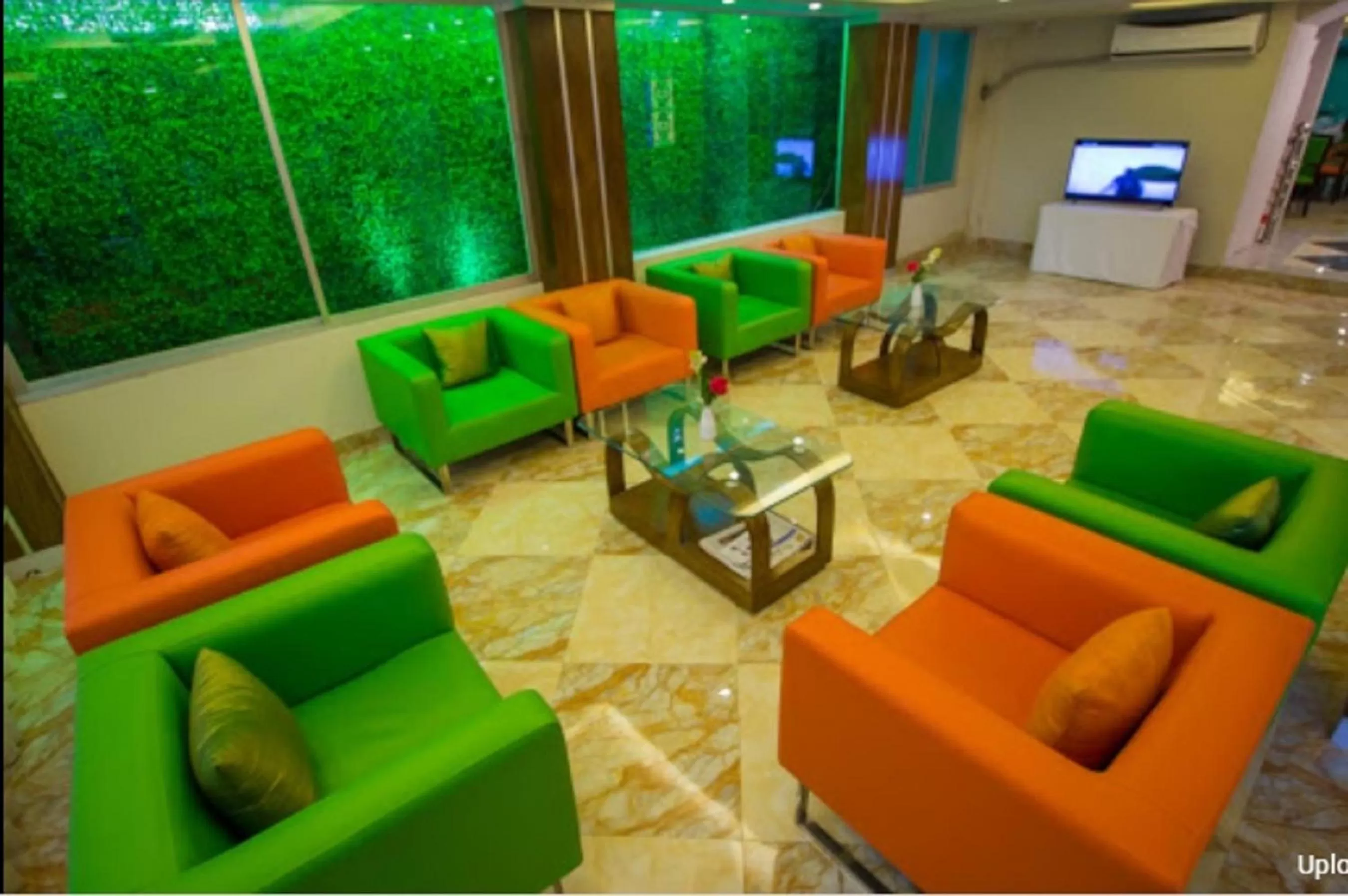 Lounge or bar in Hotel Gulshan Lake View