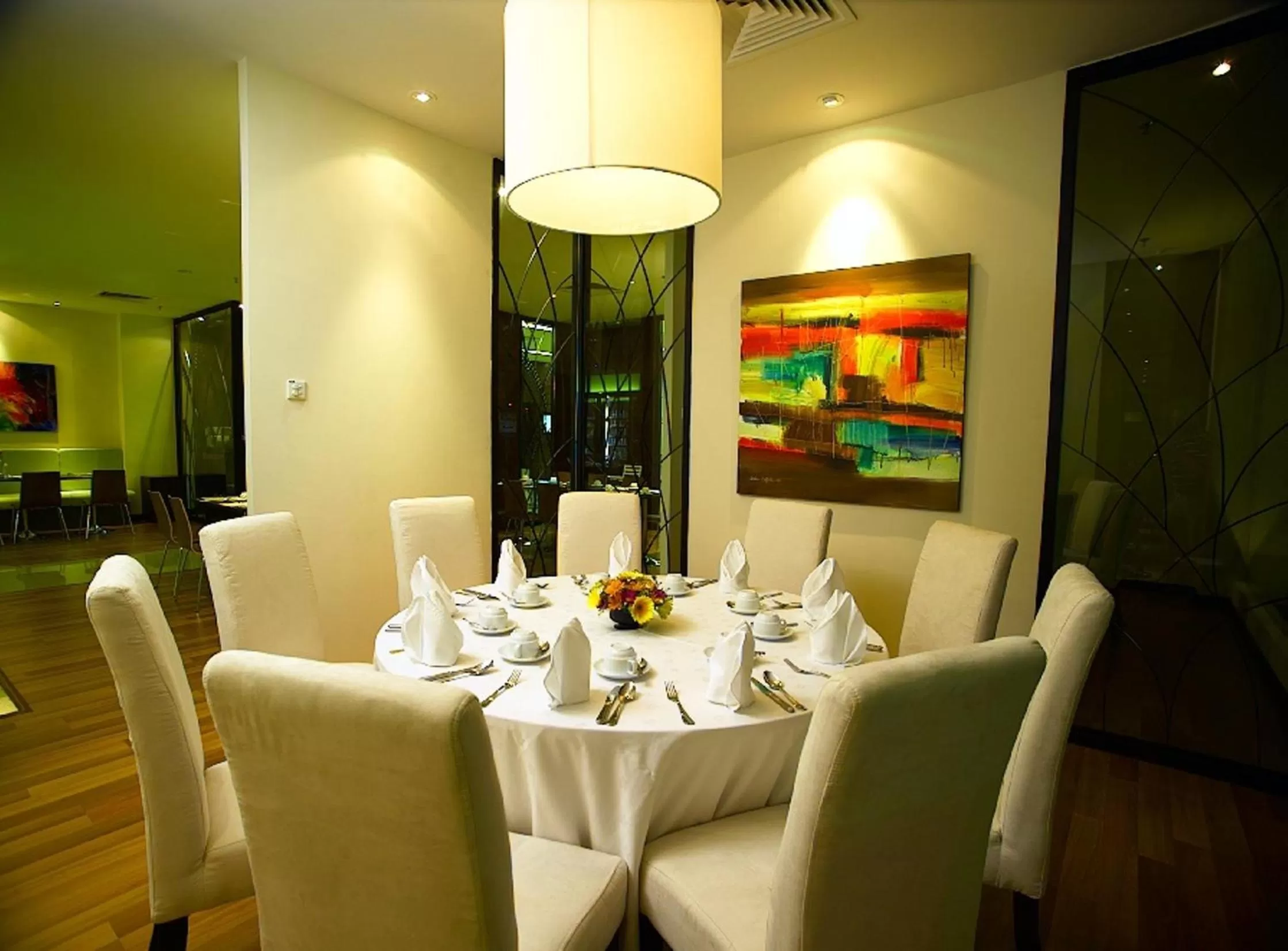 Restaurant/places to eat in The Jerai Hotel Alor Star
