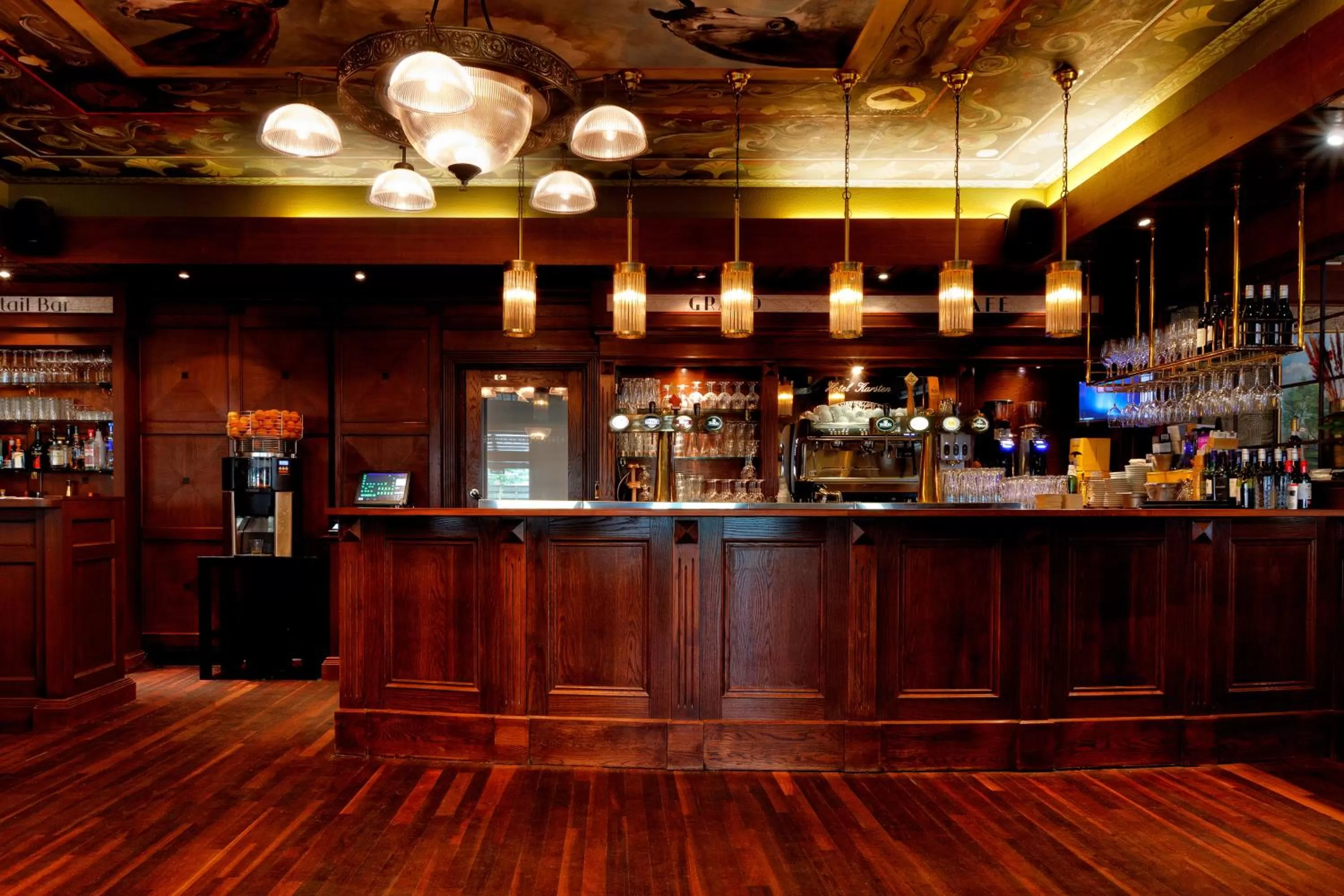 Property building in Hotel Karsten