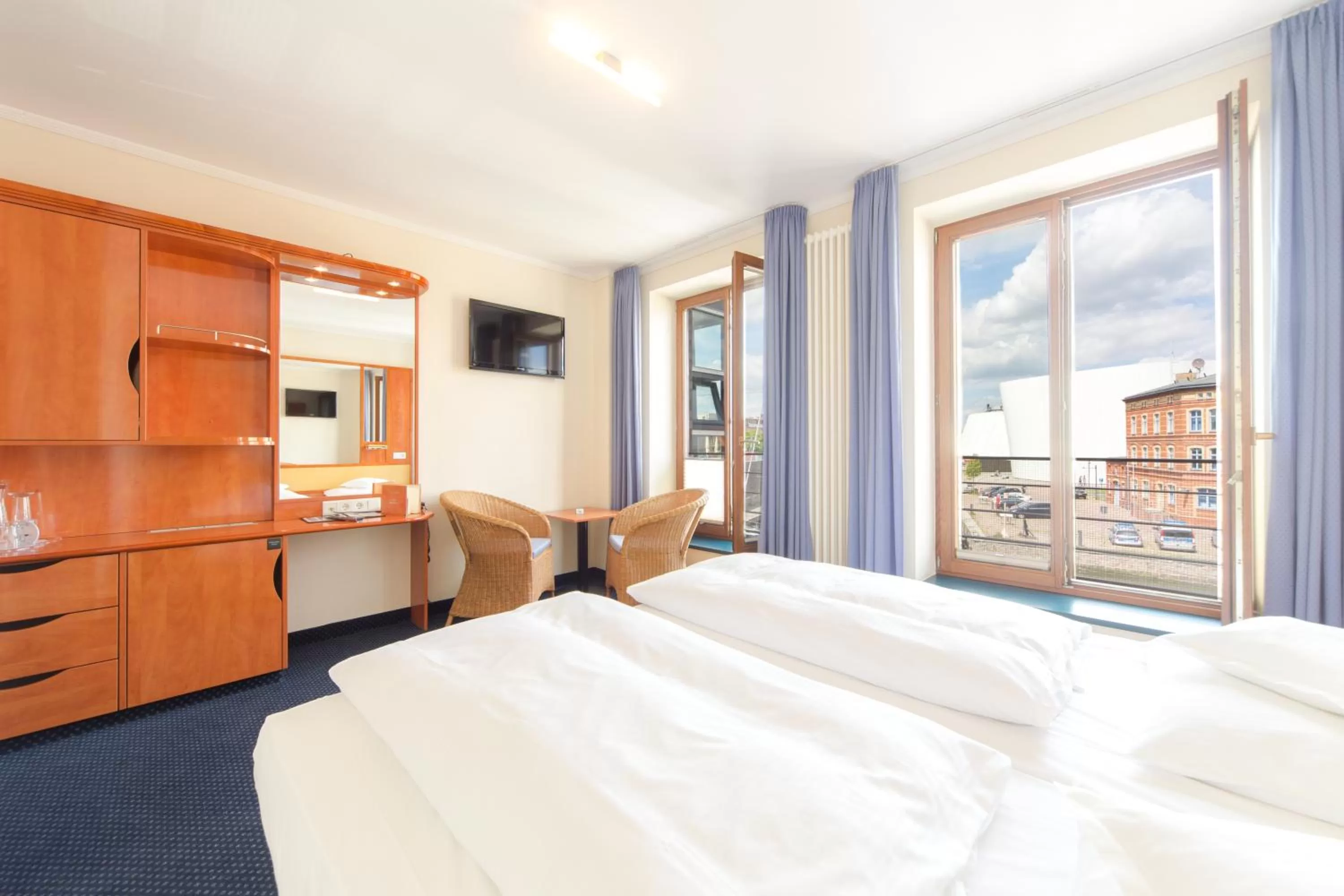 TV and multimedia, Bed in Hotel Kontorhaus Stralsund