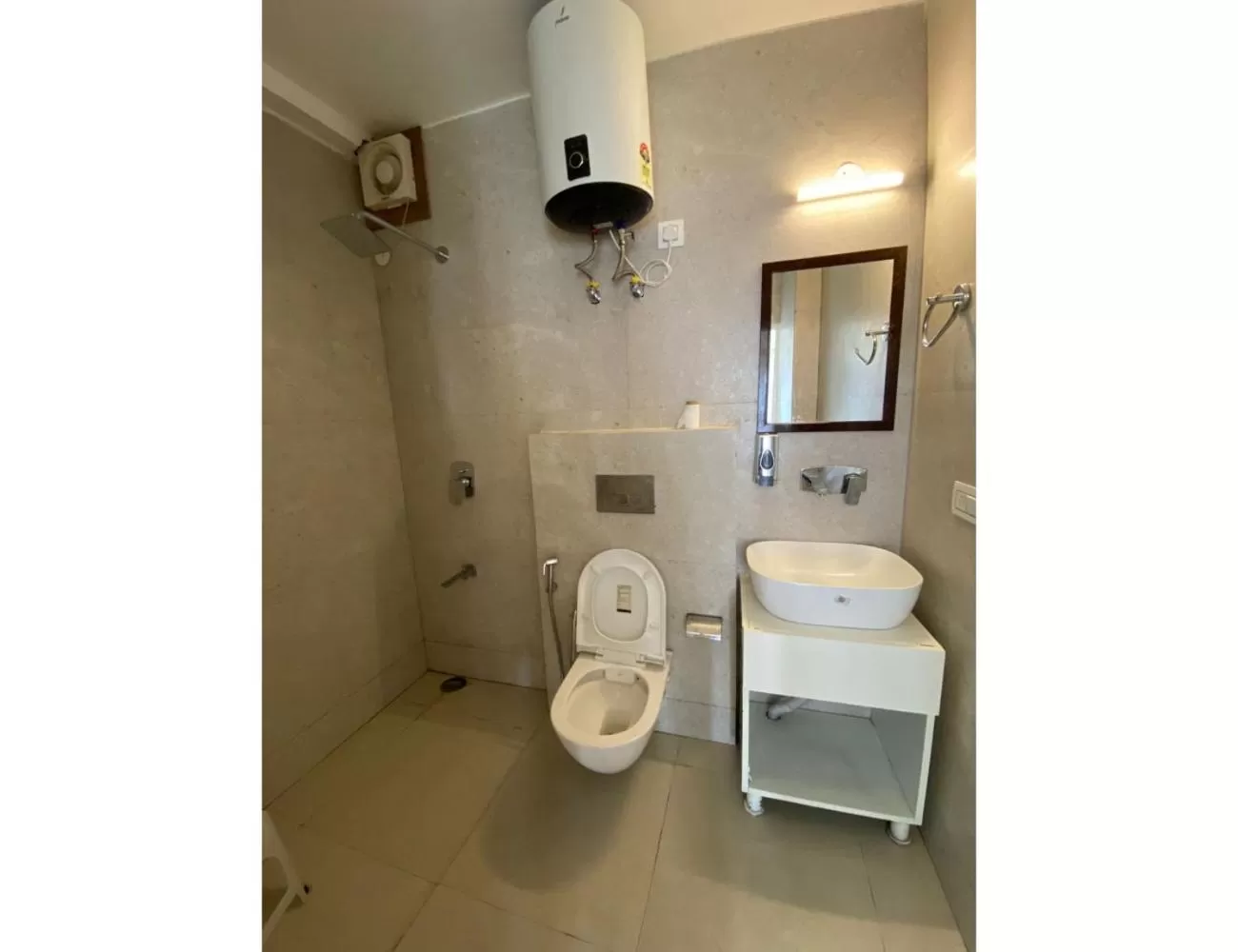 Bathroom in Hotel Diamond, Mussoorie