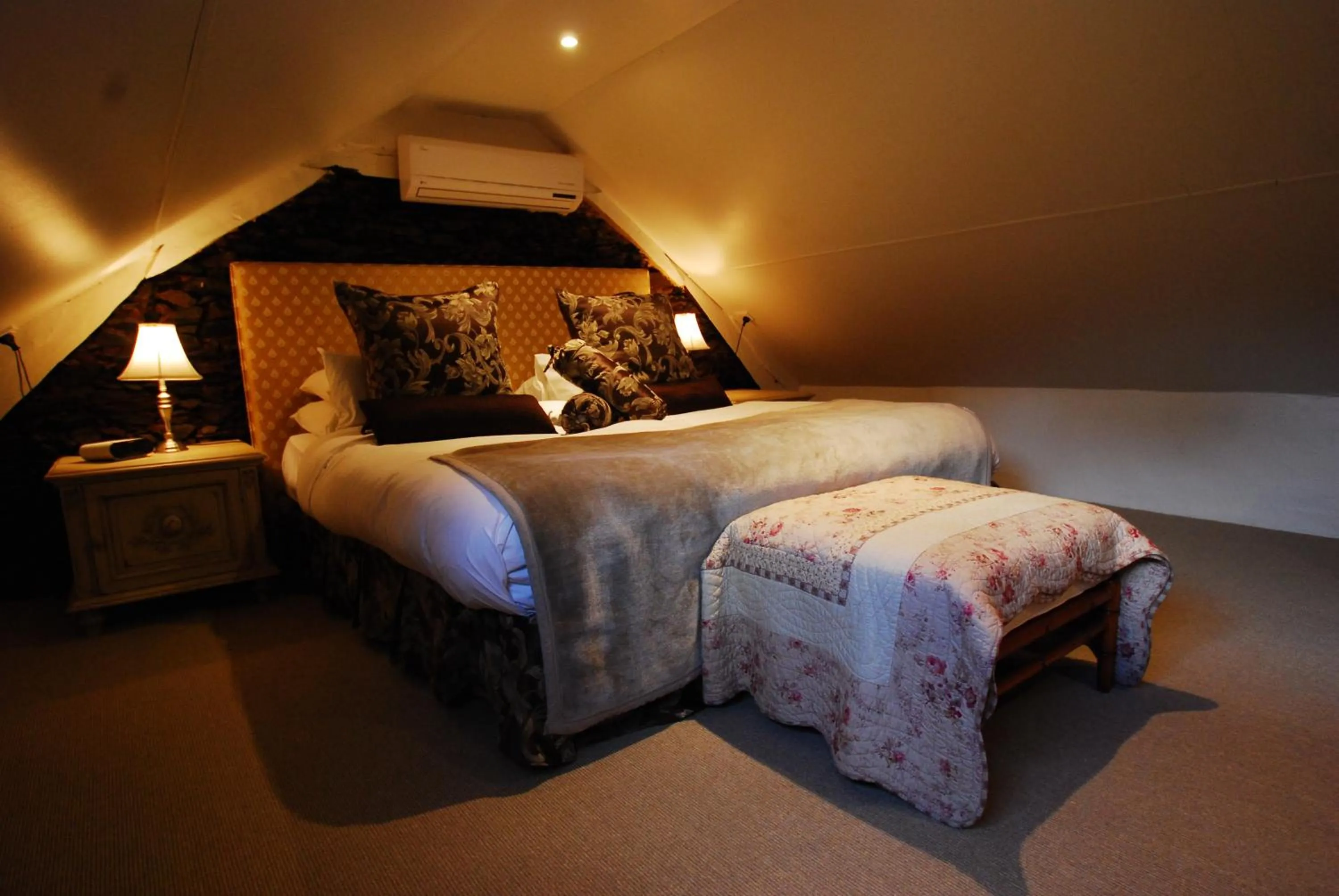 Bed in Jacobs Creek Retreat - Barossa Valley
