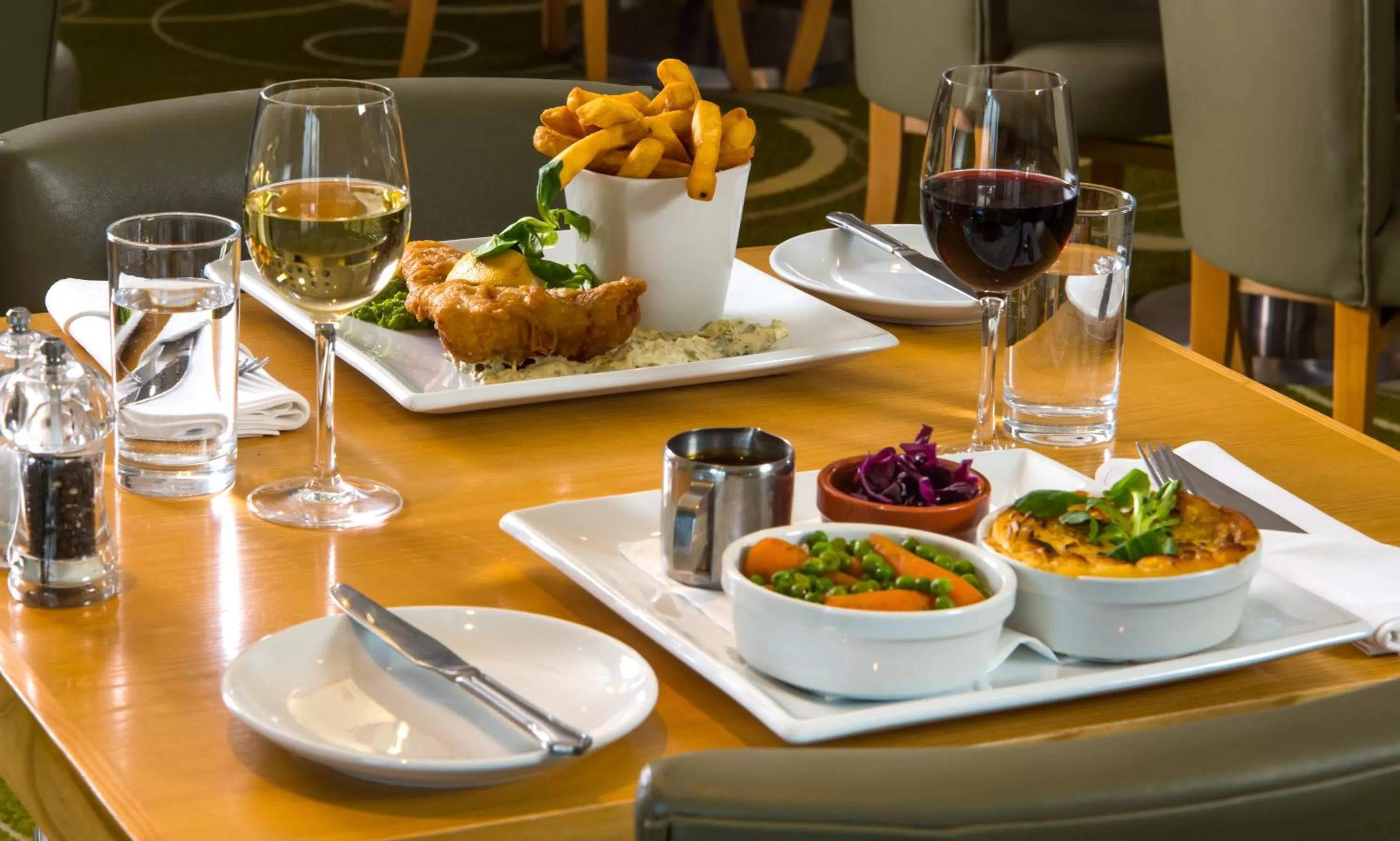 Restaurant/places to eat in Mercure Newbury West Grange Hotel