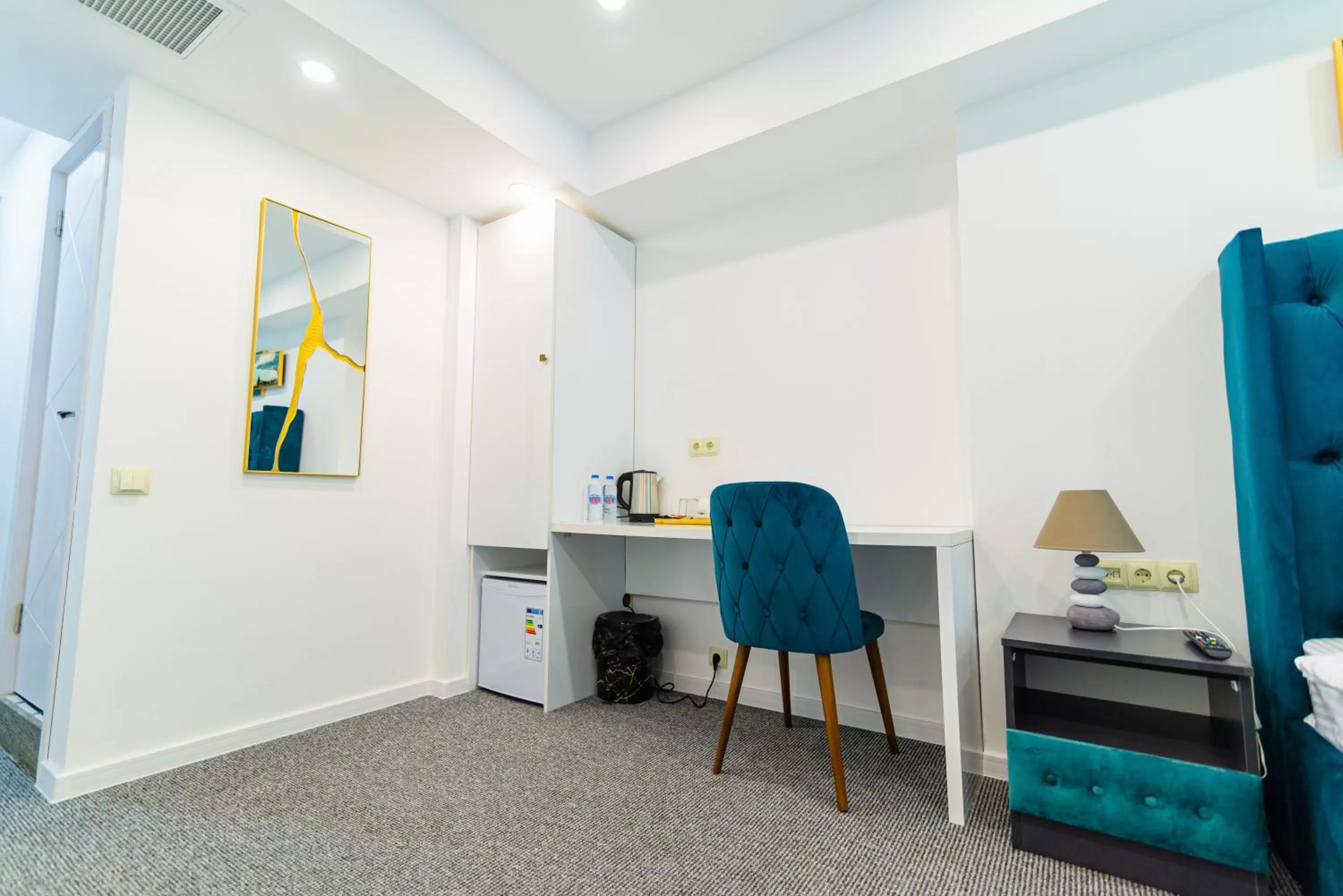 Seating area in Royal Plaza Hotel