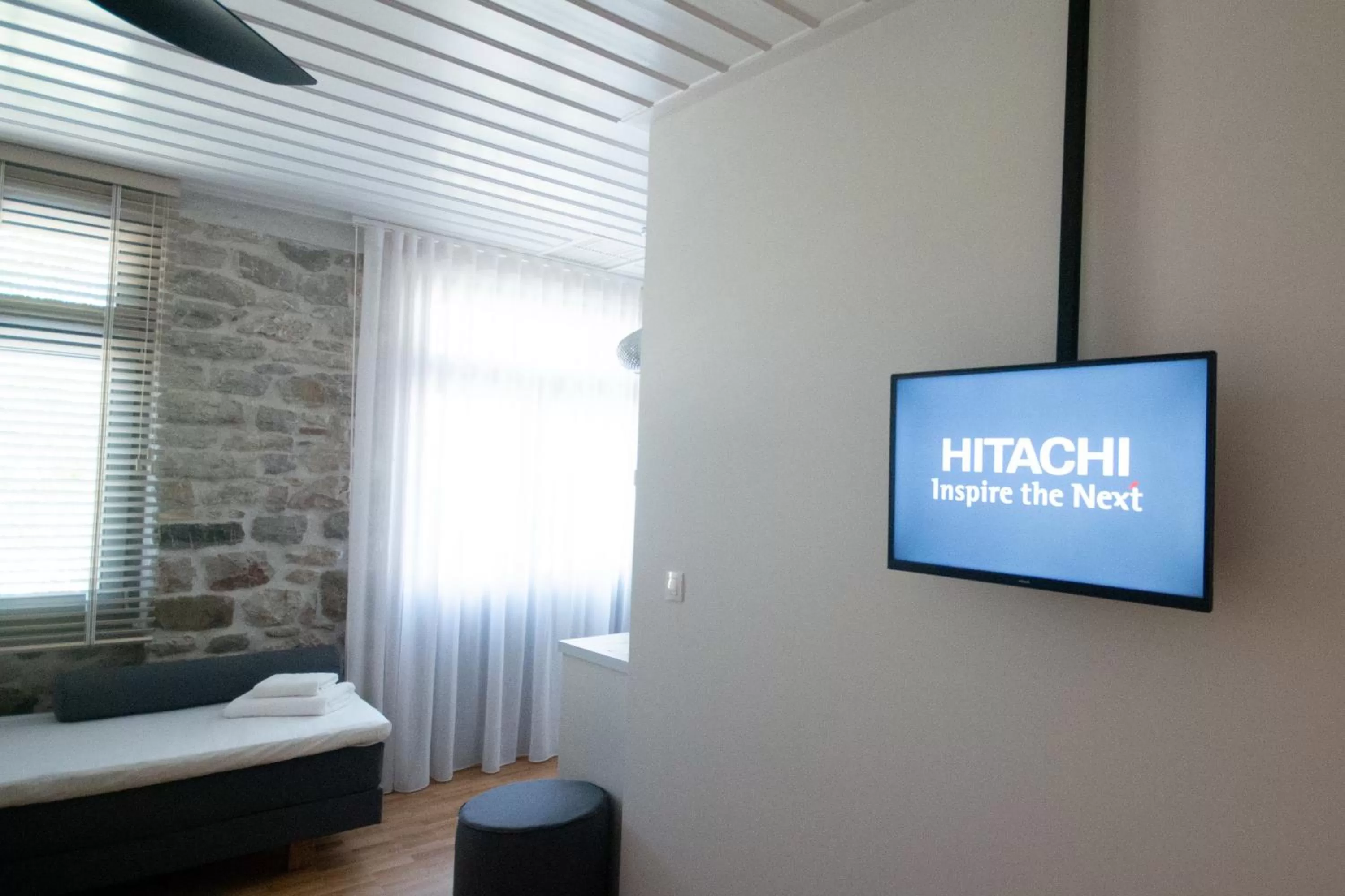 TV/Entertainment Center in Porto Enetiko