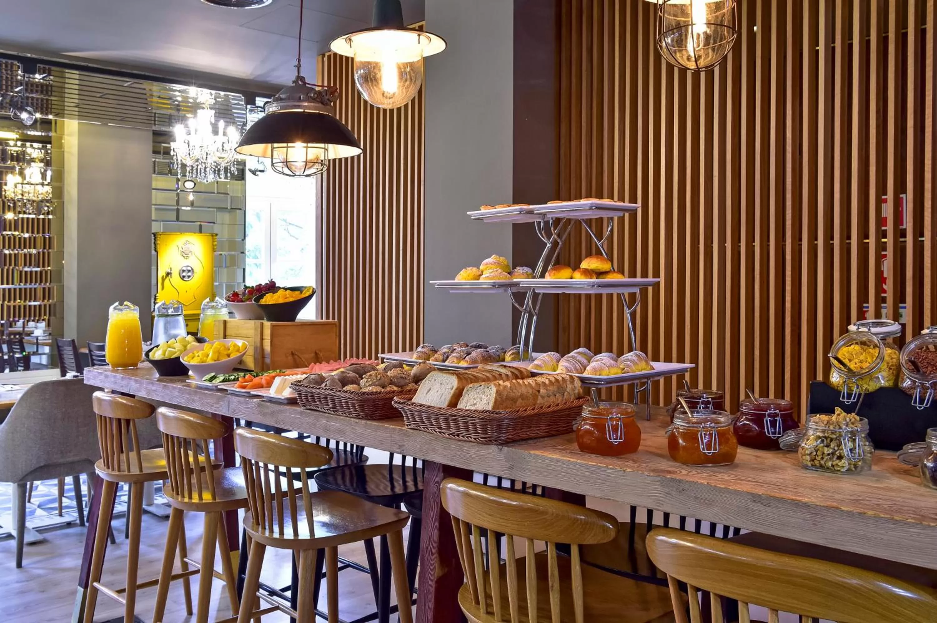 Restaurant/places to eat in My Story Hotel Rossio