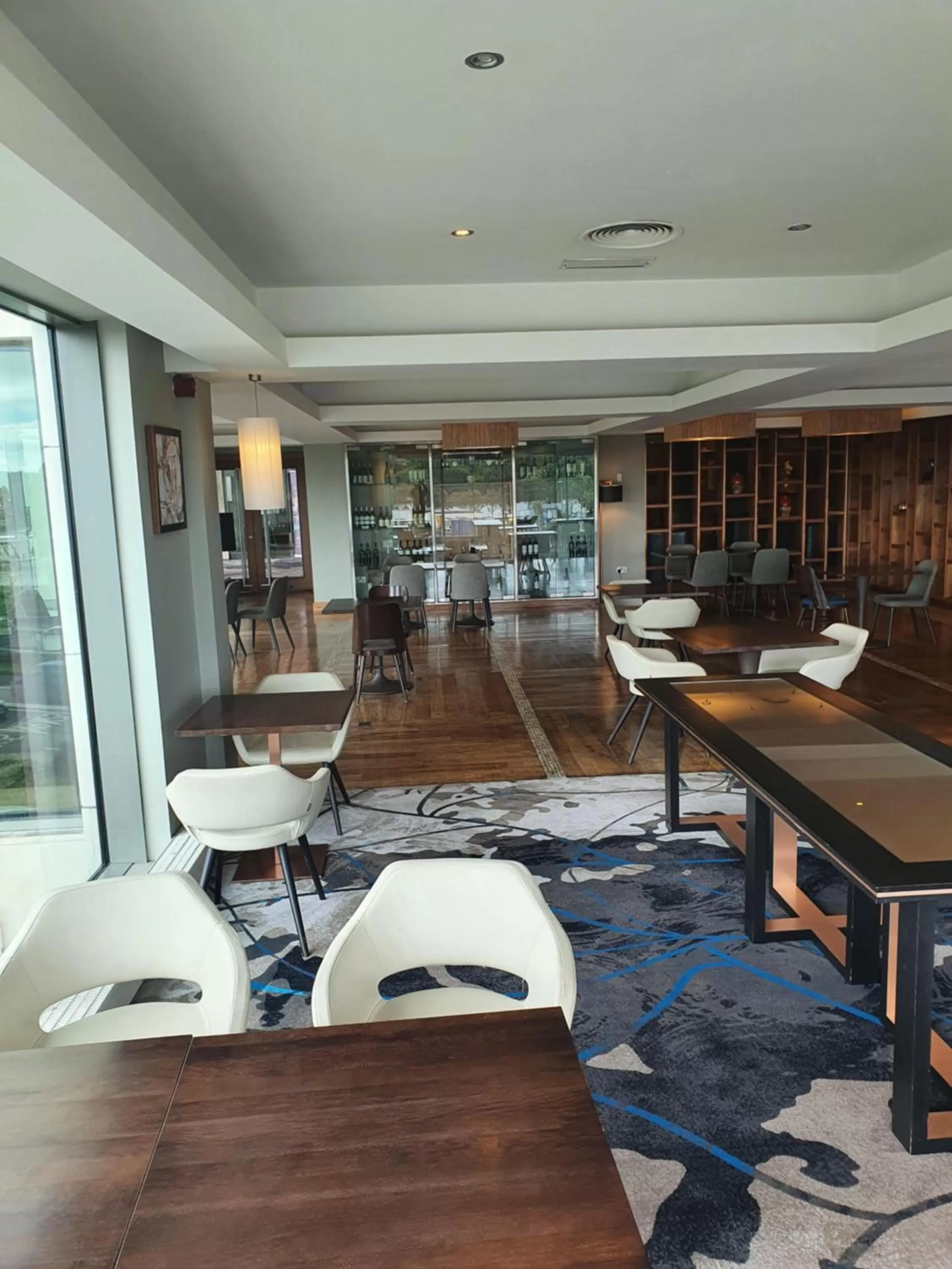 Lounge or bar in Clayton Hotel Silver Springs