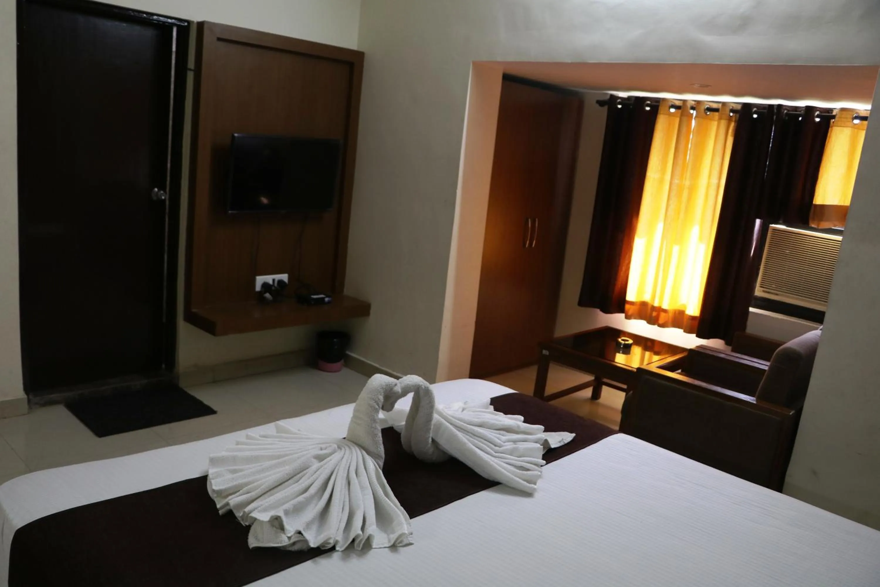 Bed in Hotel Vaishnavi