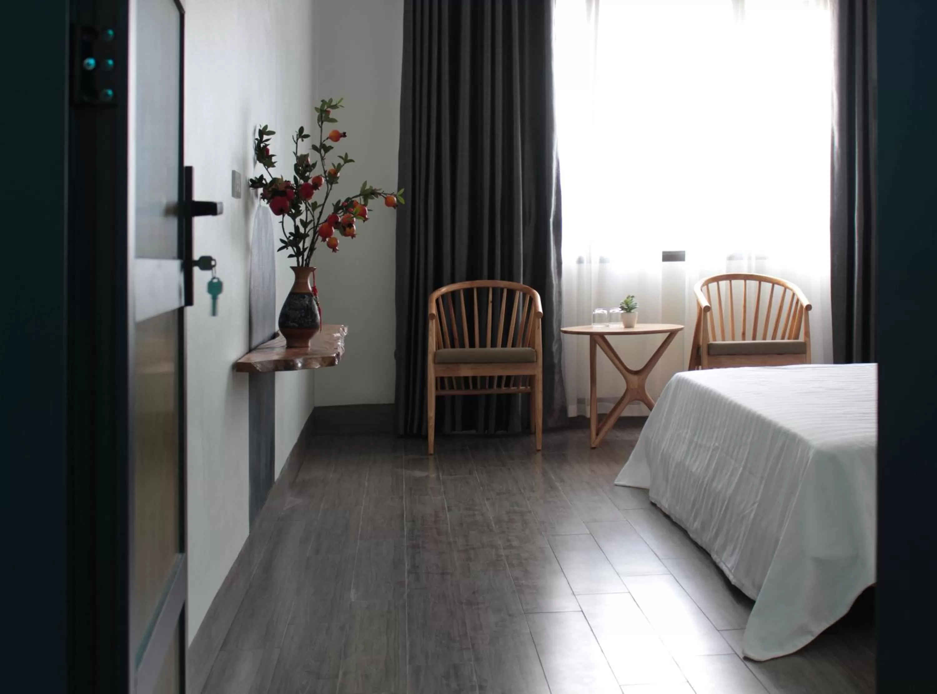 Seating area, Bed in ᴛᴀᴍ ᴄᴏᴄ ᴄᴏᴄᴏᴏɴ ʜᴏᴍᴇsᴛᴀʏ