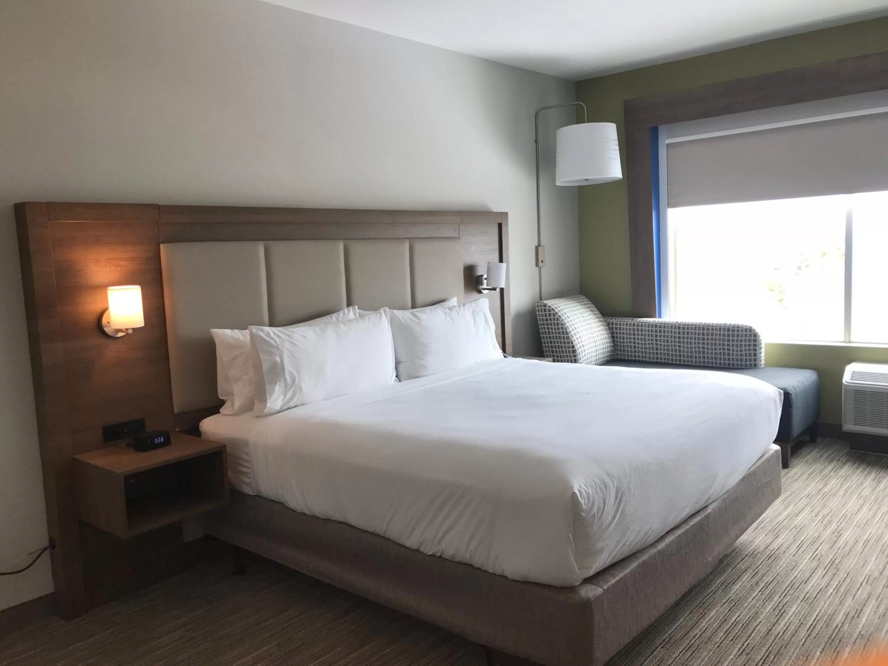 Bedroom, Bed in Holiday Inn Express & Suites Houston Southwest Galleria Area by IHG