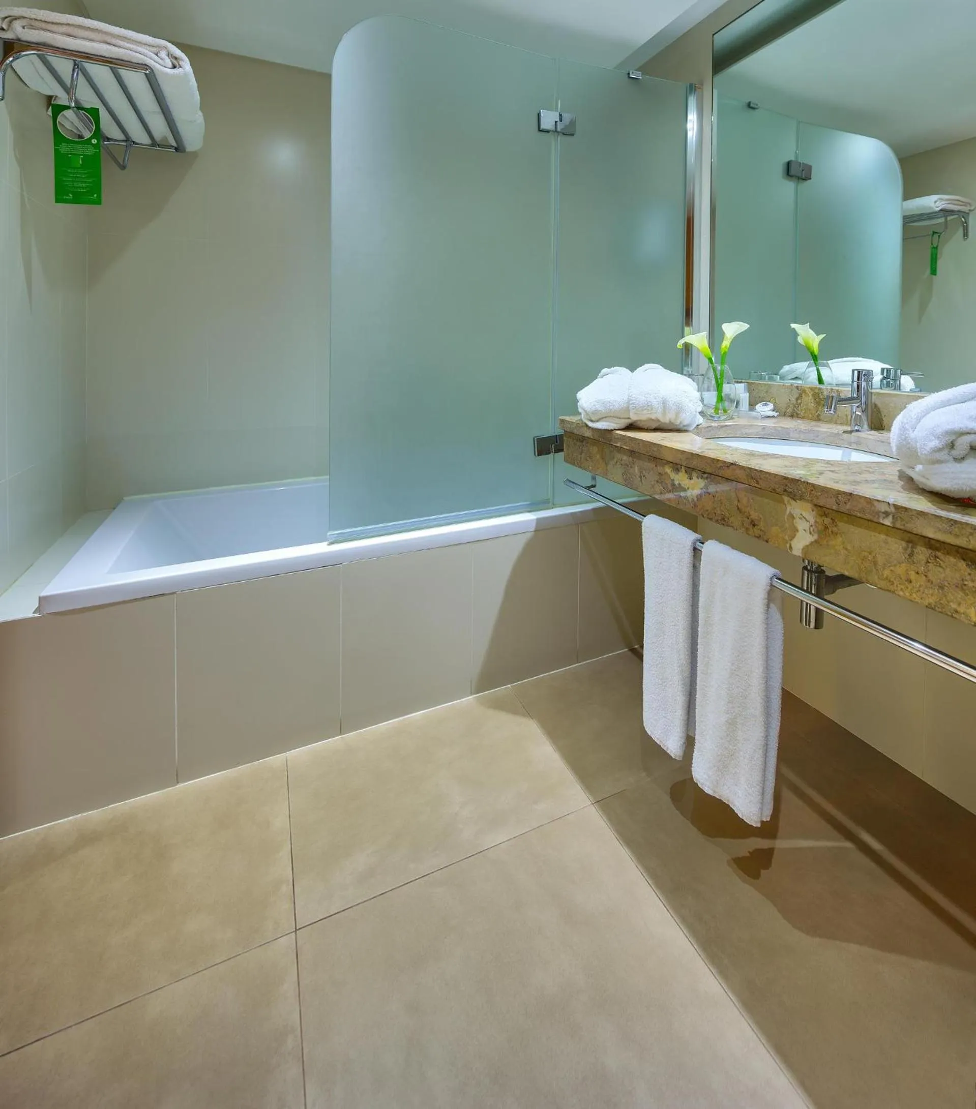 Bathroom in The Views Oasis