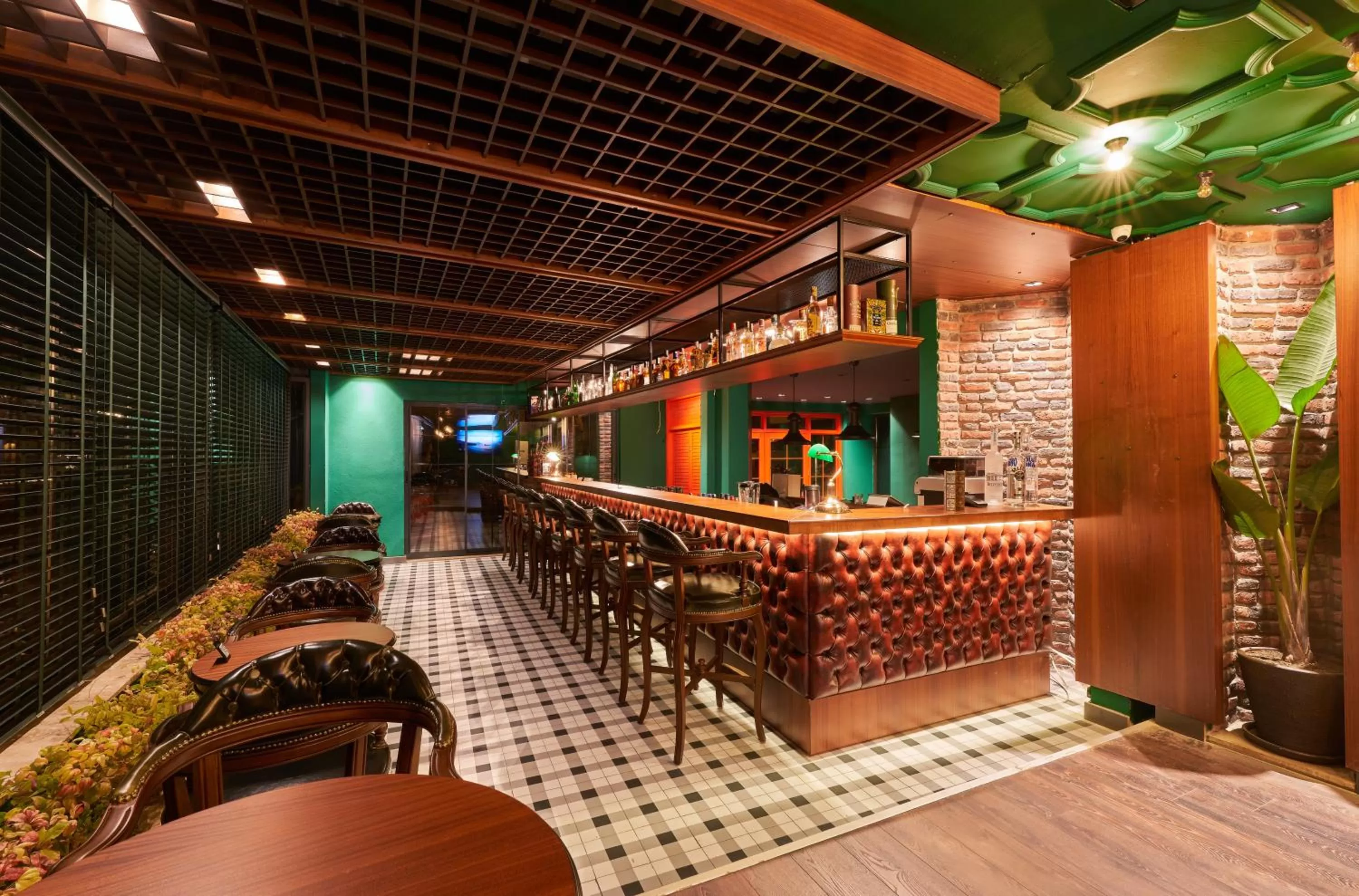 Restaurant/places to eat in Azuu Boutique Hotel