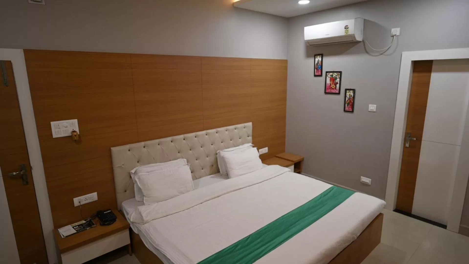 Bedroom, Bed in Hotel Green Apple