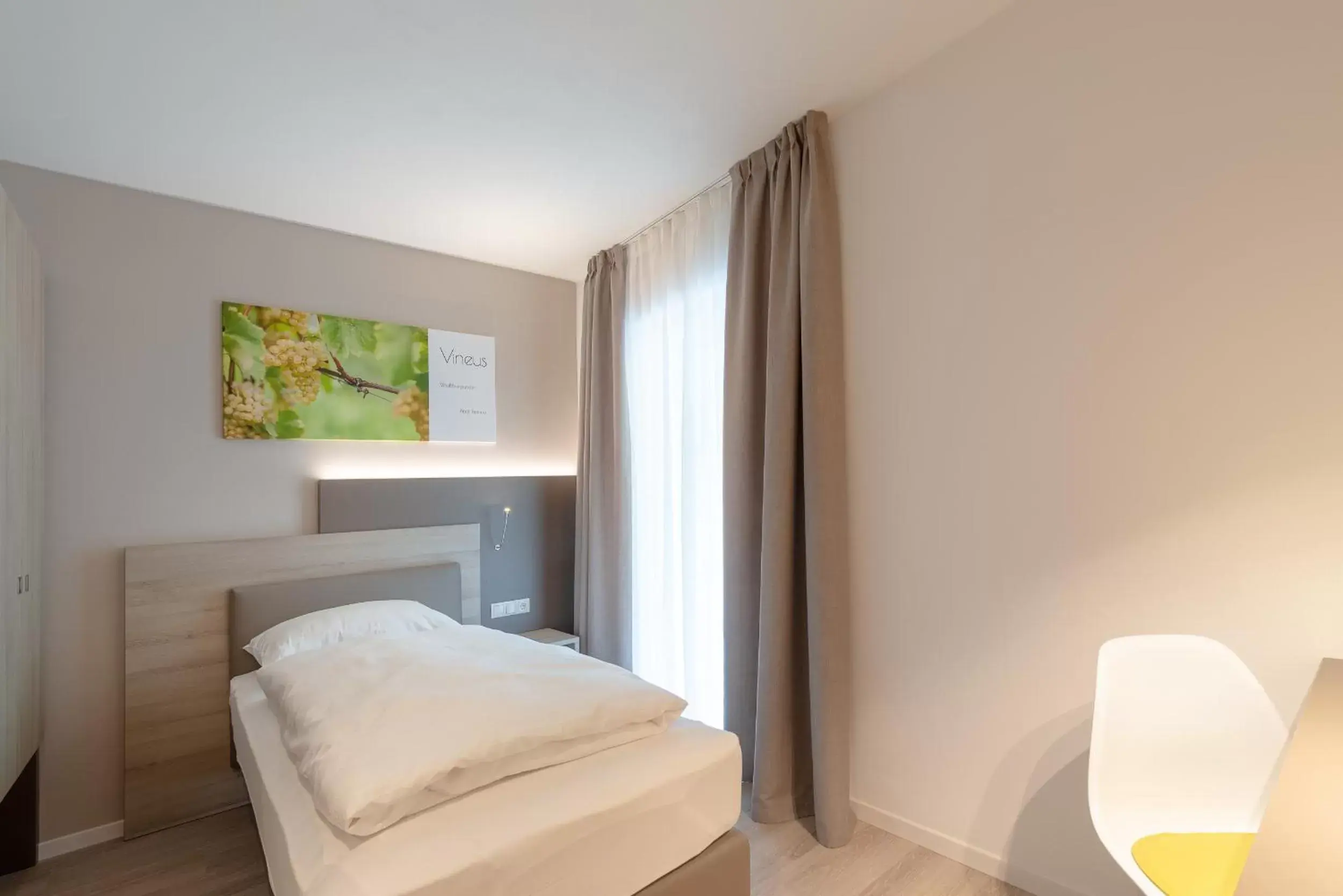 Single Room with Balcony in Residence Garni Hotel Vineus Single Room with Balcony in Residence Garni Hotel Vineus