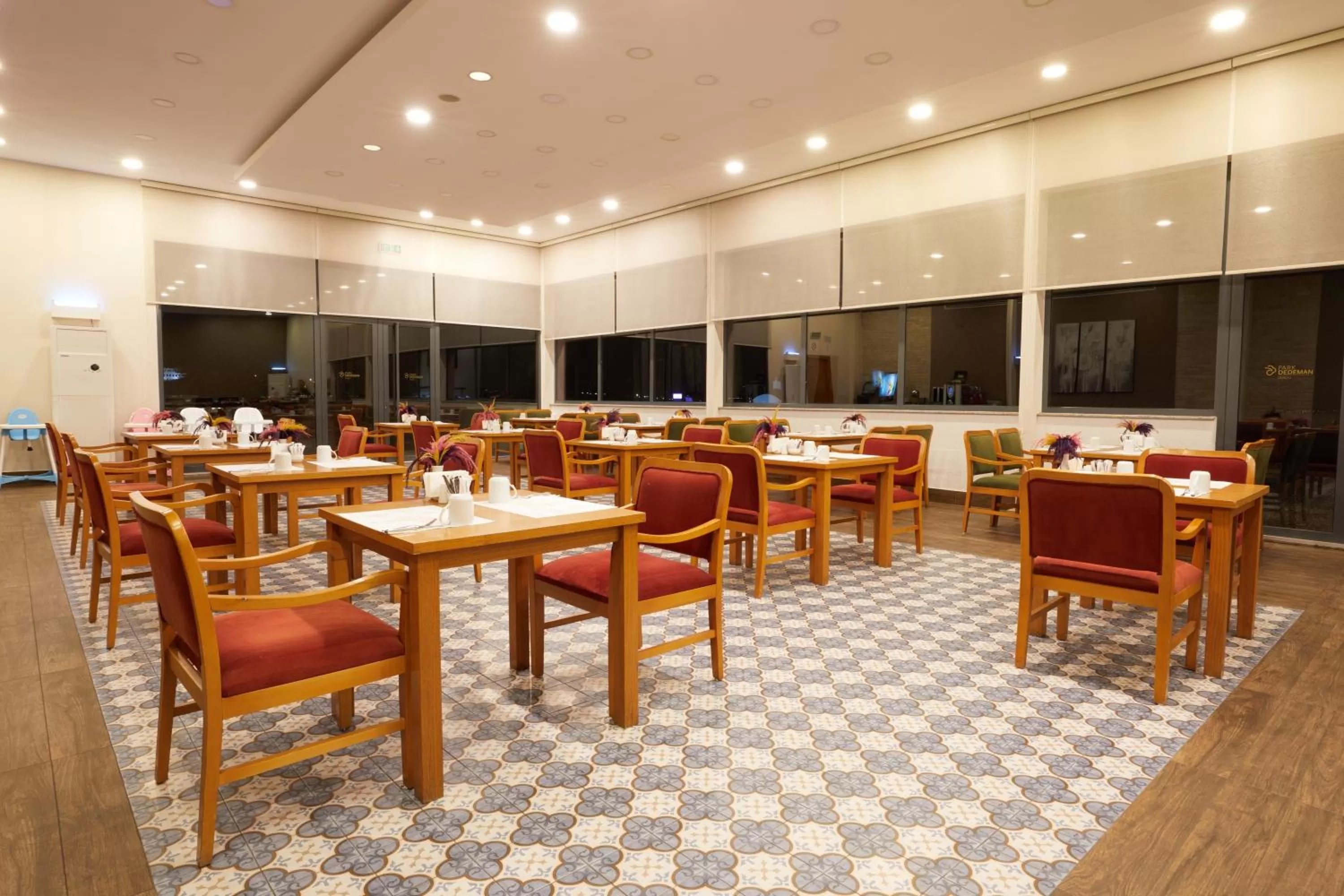 Restaurant/places to eat in Park Dedeman Denizli