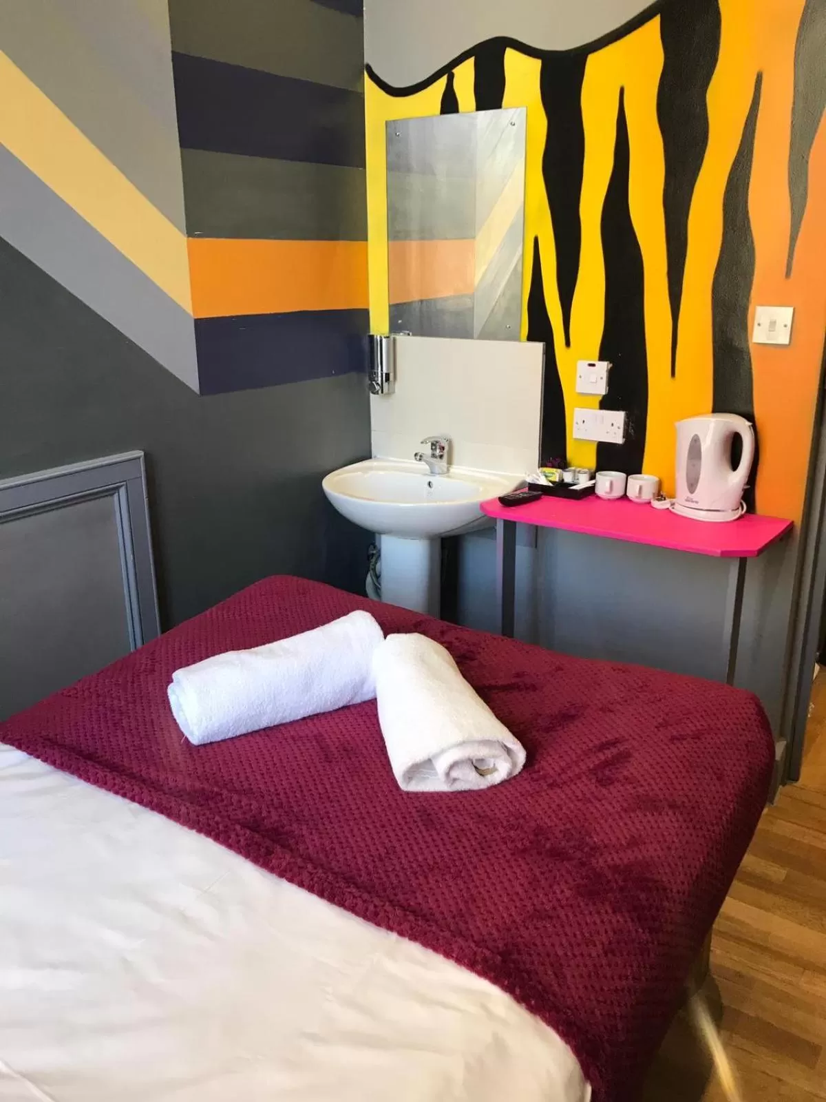 Bedroom, Bed in KX Rooms Kings Cross