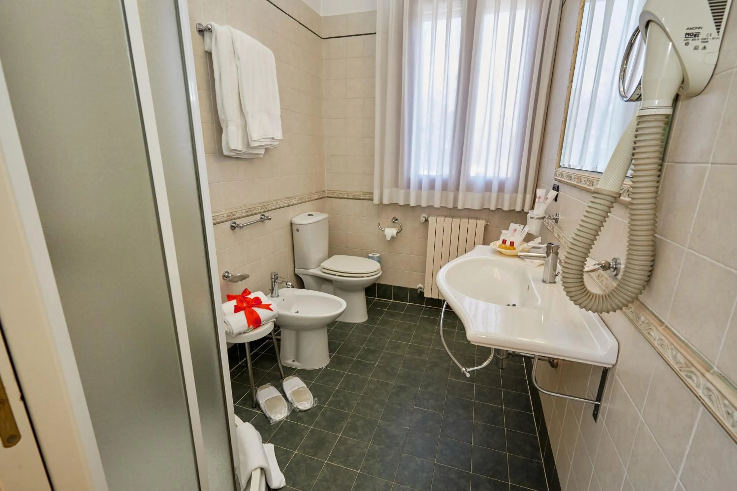 Bathroom in Hotel Riviera dei Dogi