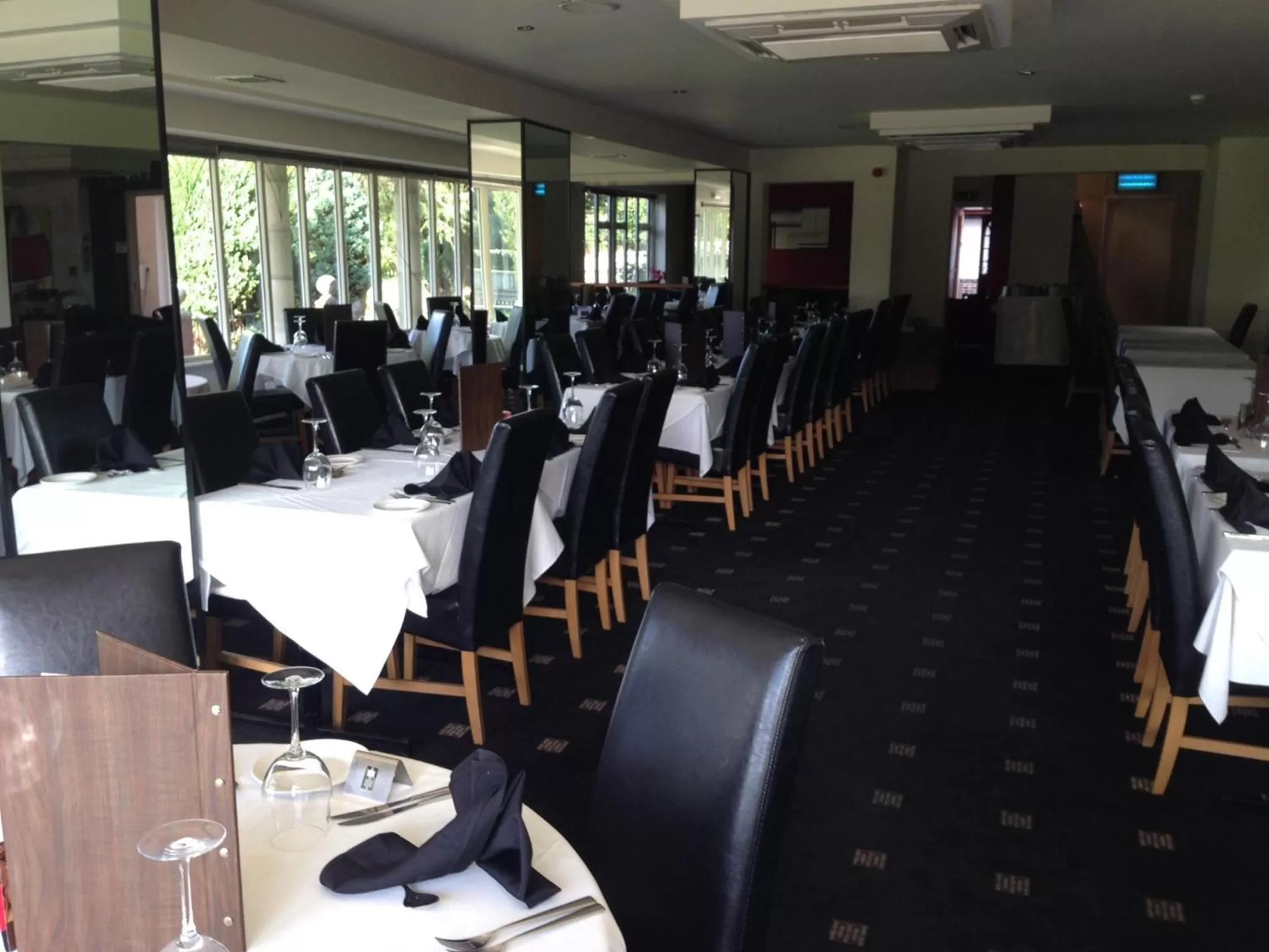 Restaurant/places to eat in The Residence @ Jaipur