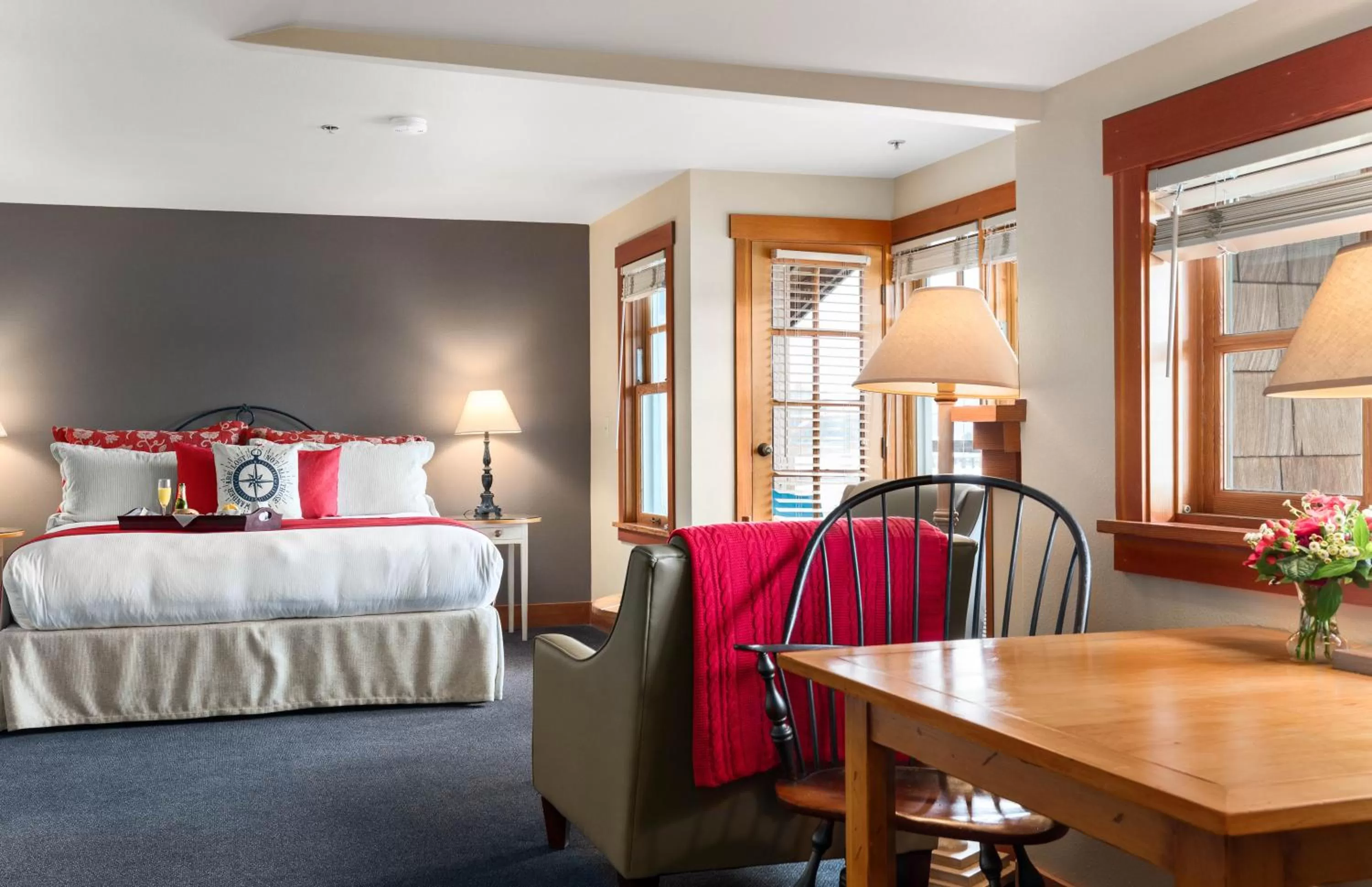 La Conner Channel Lodge